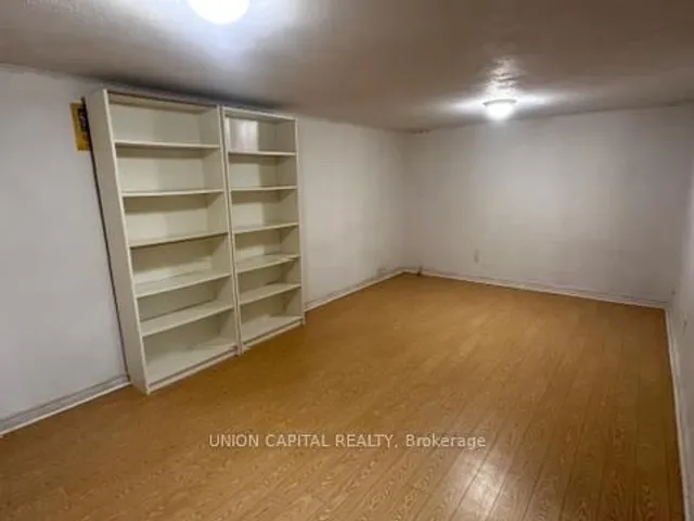 Additional property image - 10 Esterbrooke Ave Unit 33