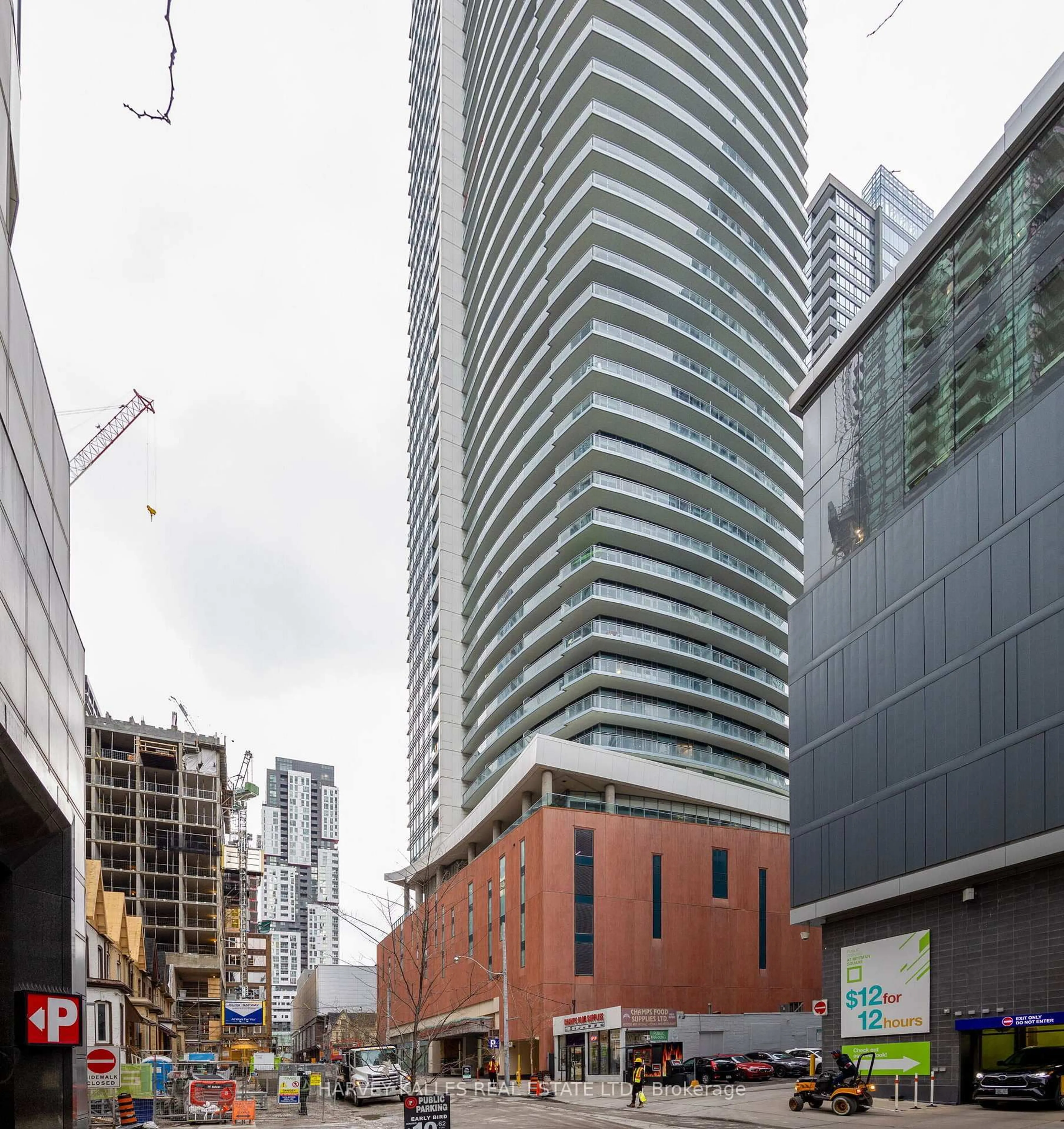 Unknown for 21 Widmer St #1801, Toronto Ontario M5V 0B8