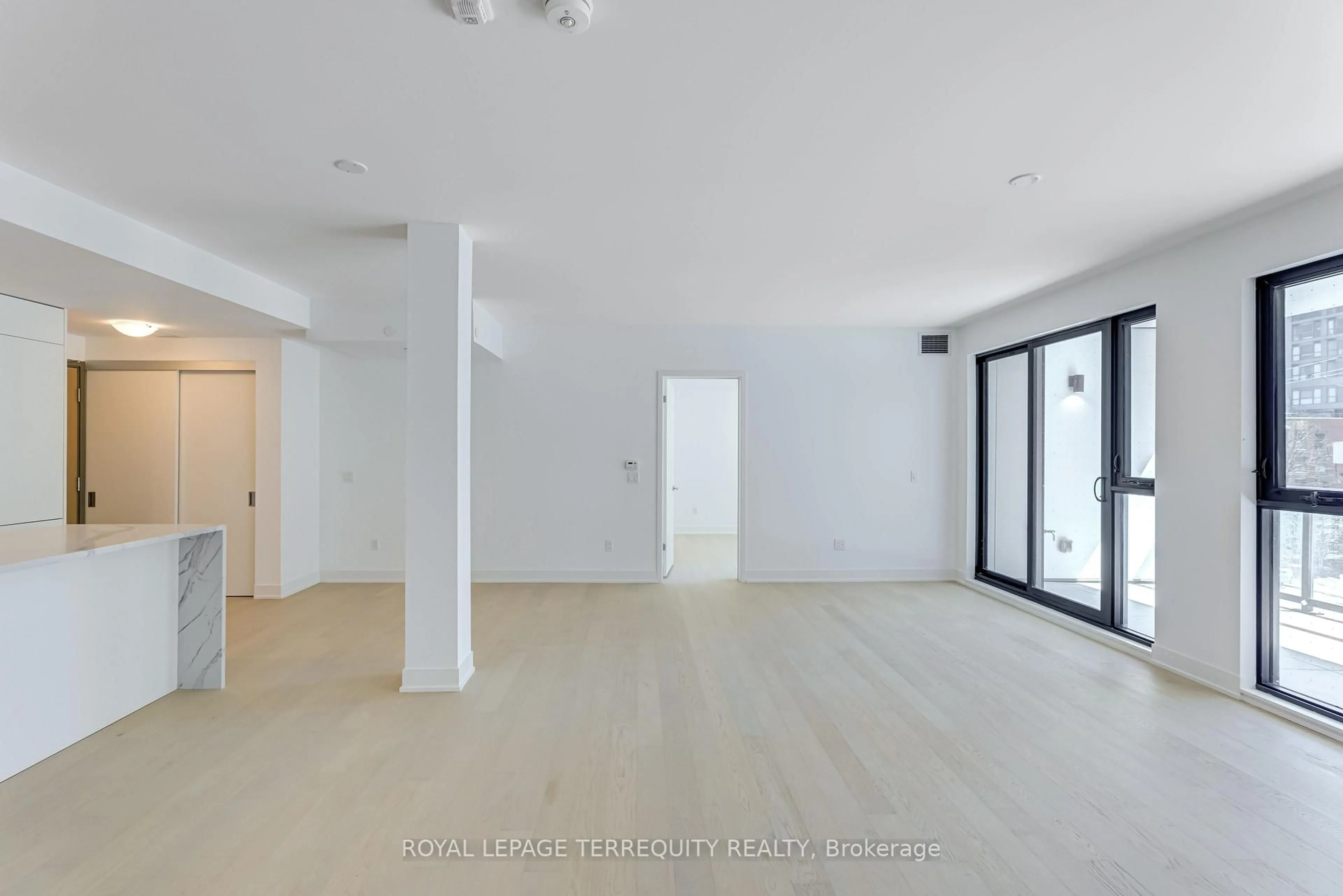 Unknown for 200 Keewatin Ave #309, Toronto Ontario M4P 1Z8