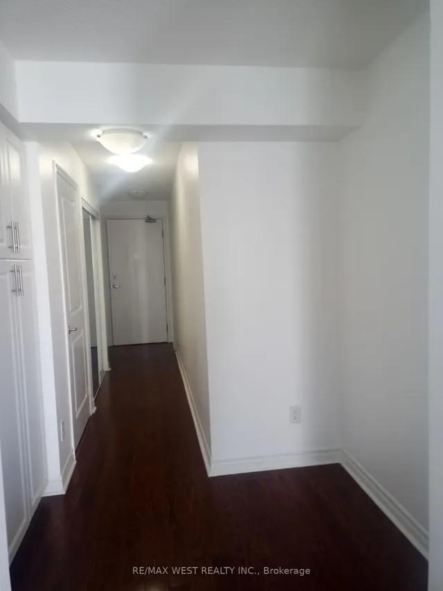 Additional property image - 27 Rean Dr Unit 522