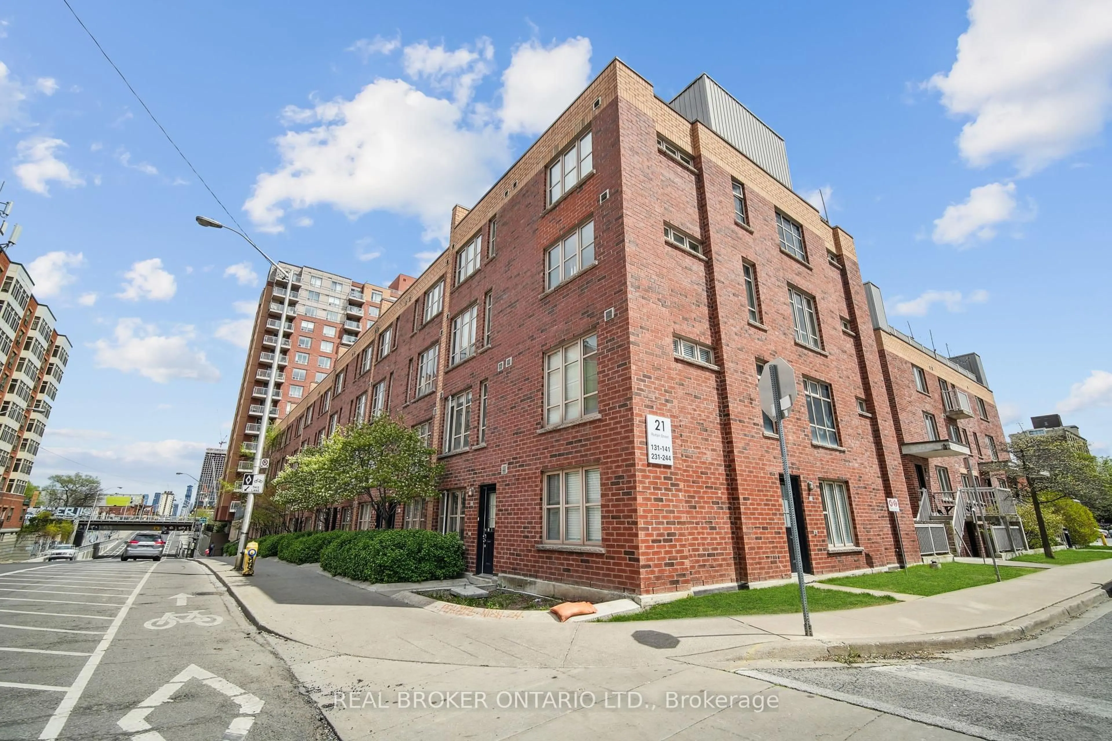 Home with brick exterior material, street for 21 Ruttan St #239, Toronto Ontario M6P 0A1