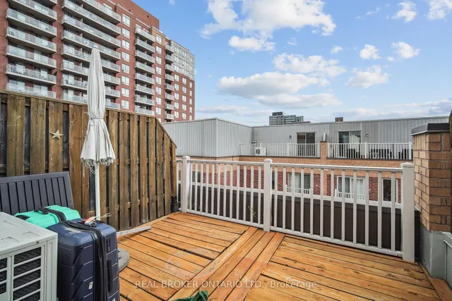 Additional property image - 21 Ruttan St Unit 239
