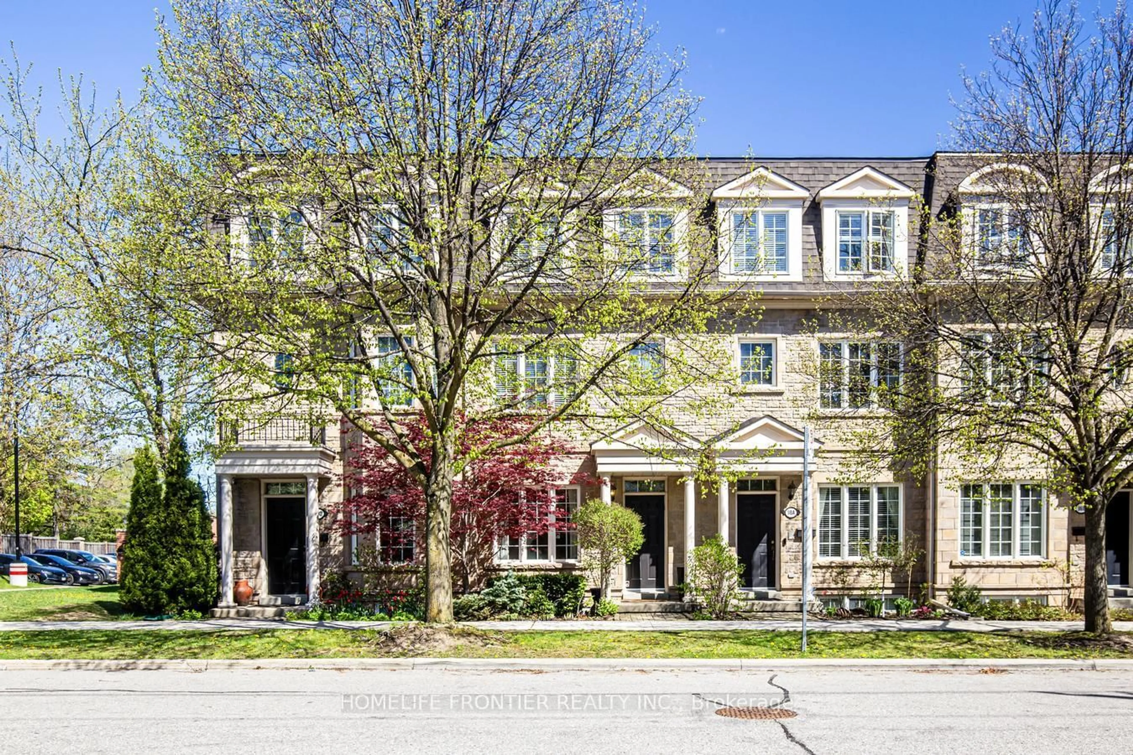 Home with brick exterior material, street for 98B Ellerslie Ave, Toronto Ontario M2N 1X8