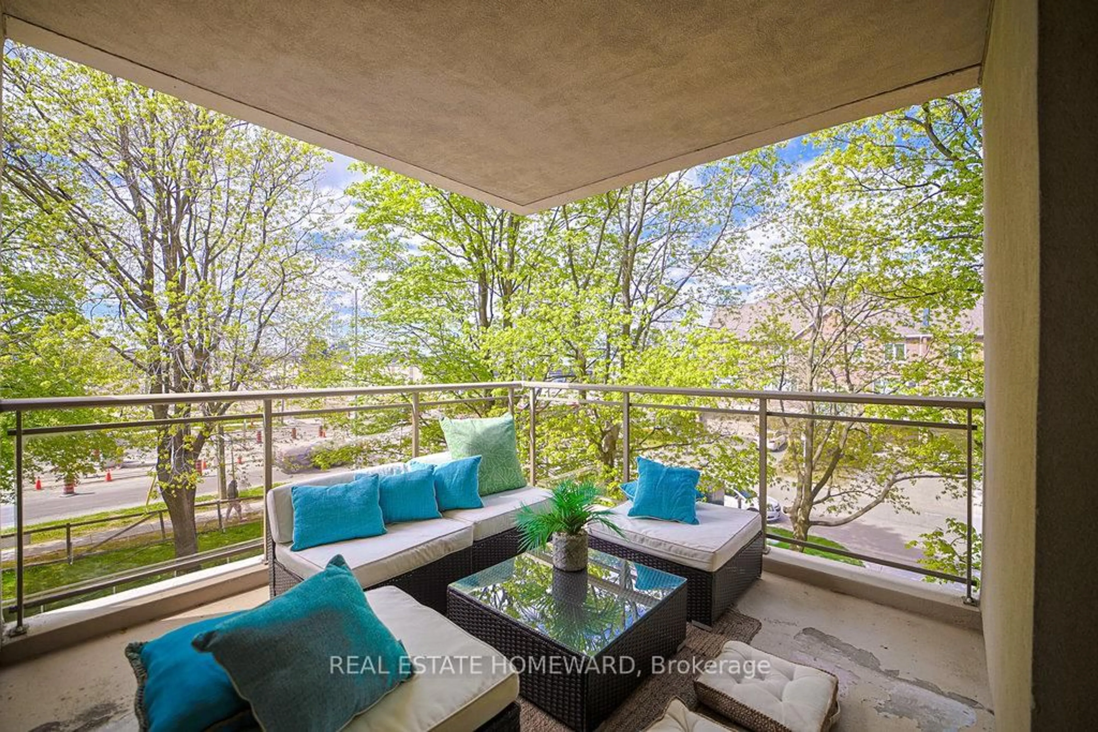 Patio, water/lake/river/ocean view for 1 Leaside Park Dr #209, Toronto Ontario M4H 1R1