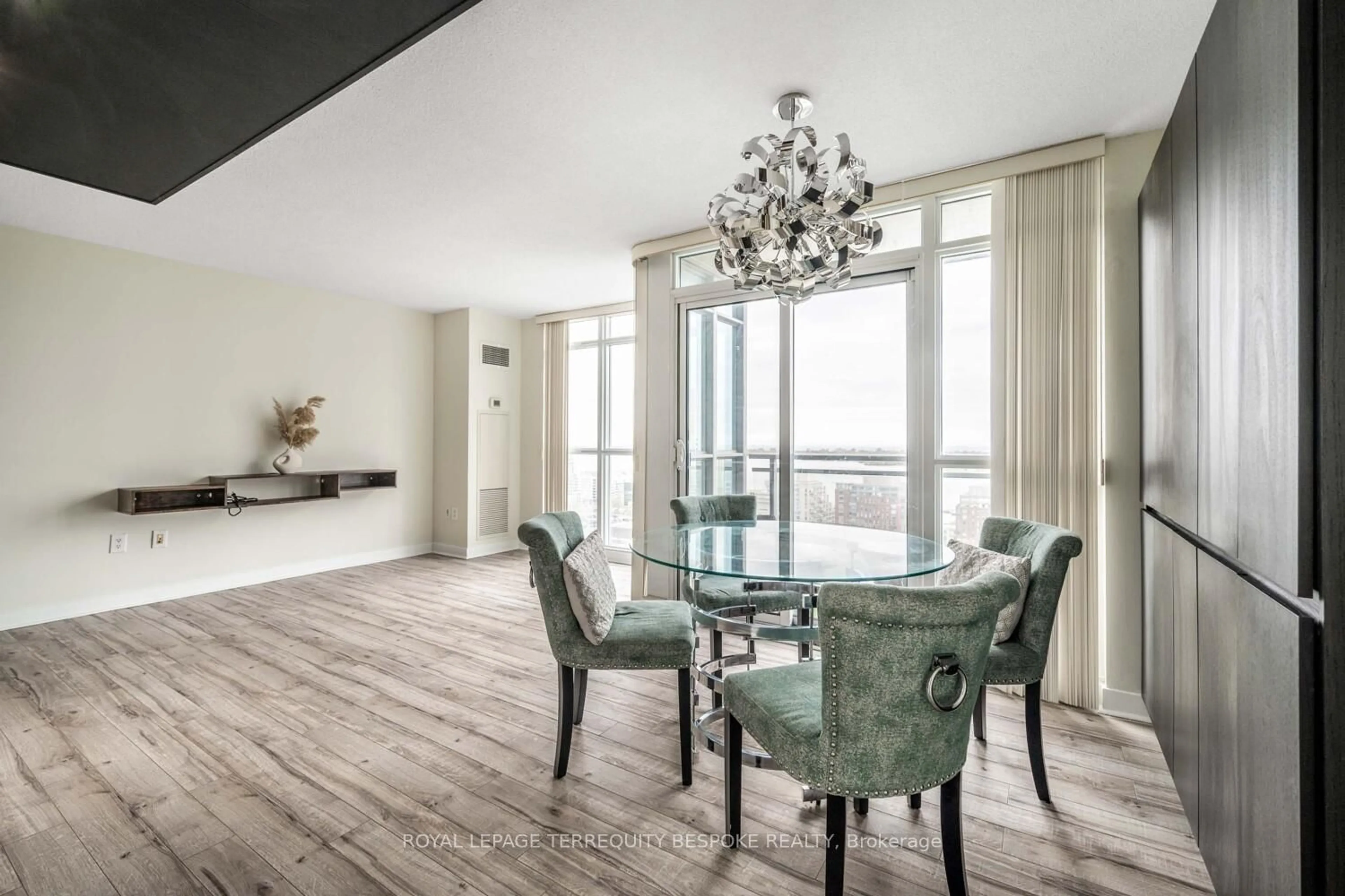 Dining room, unknown for 15 Iceboat Terr #2109, Toronto Ontario M5V 4A5