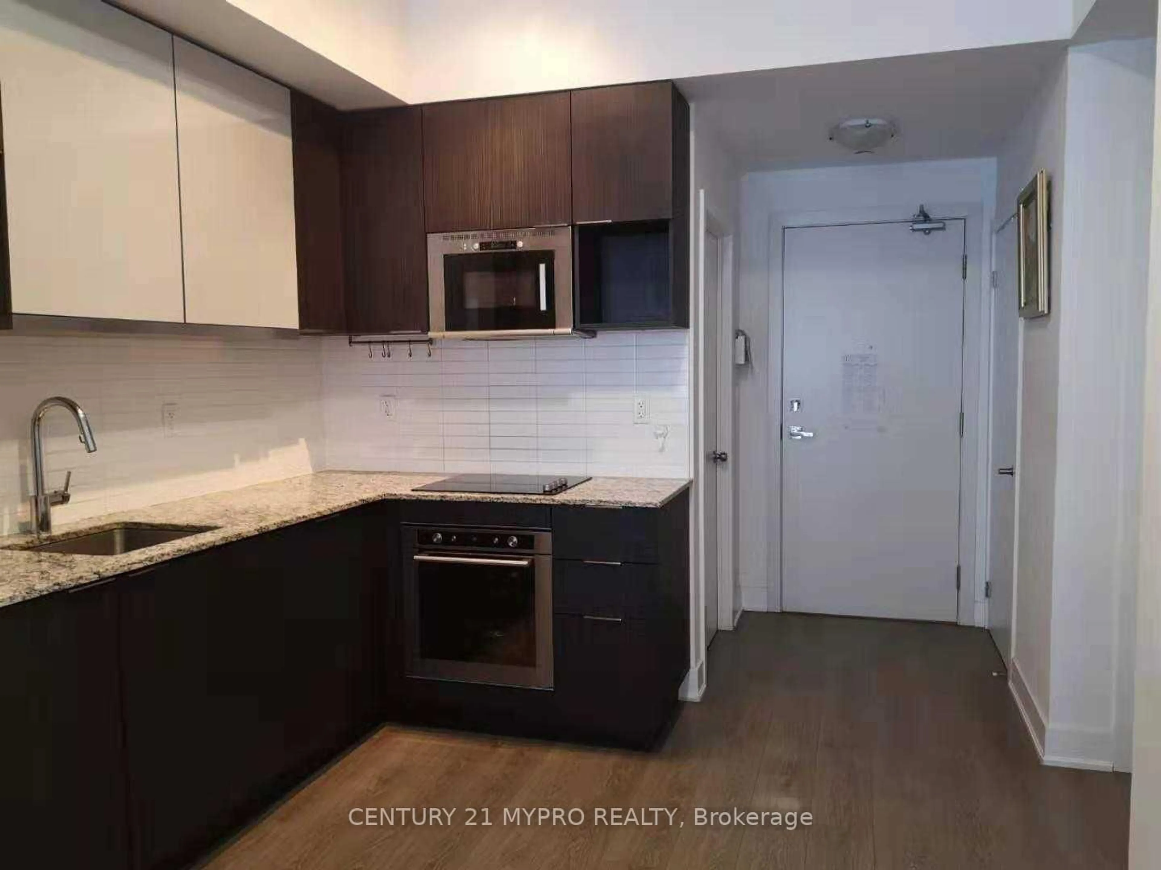 Standard kitchen, unknown for 99 The Donway N/A #206, Toronto Ontario M3C 0N8