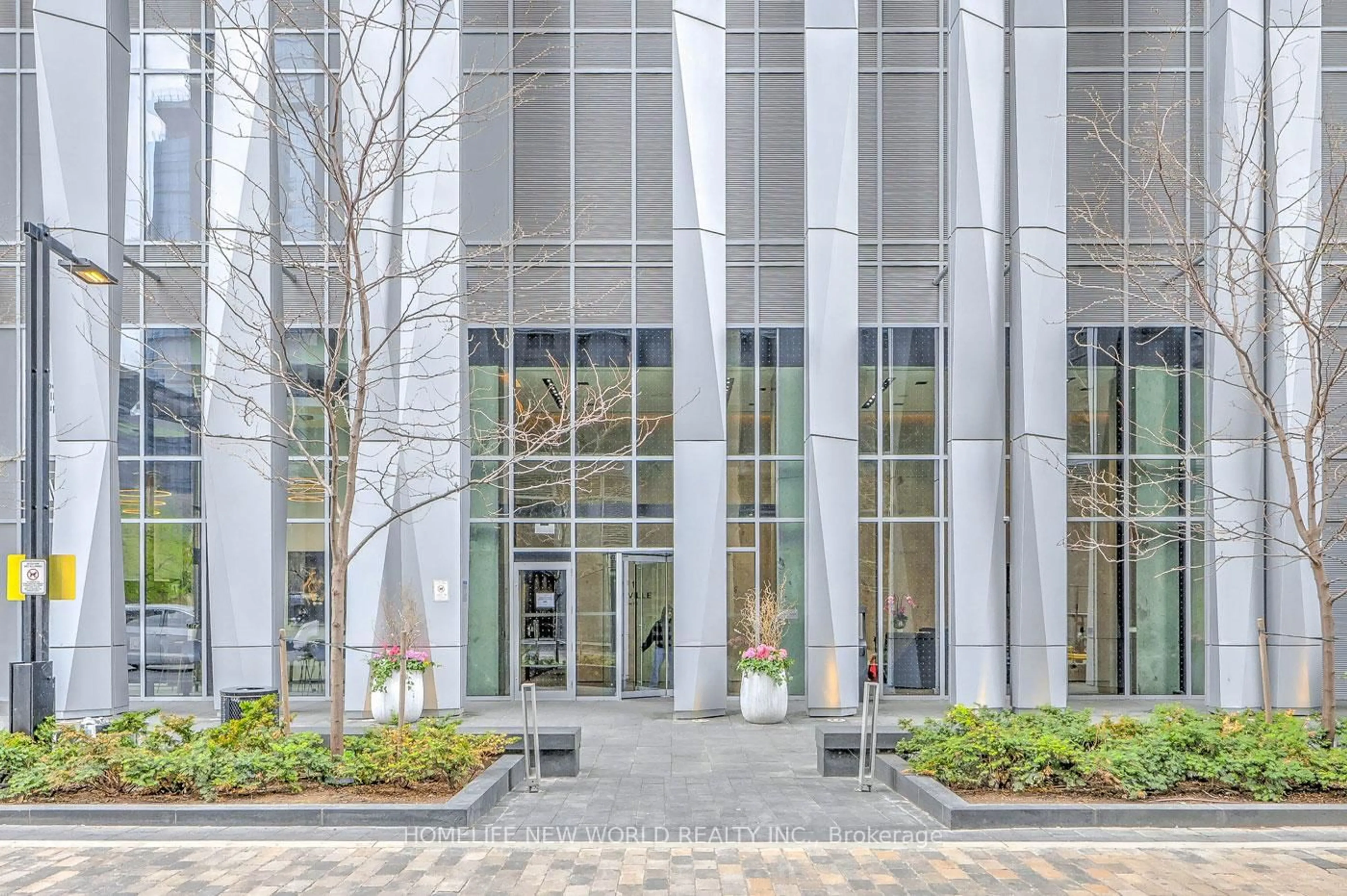 Indoor foyer for 1 Yorkville Ave #1212, Toronto Ontario M4W 0B1