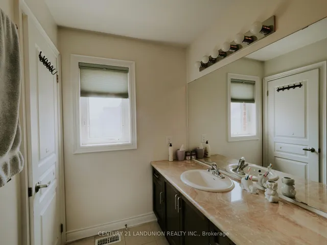 Additional property image - 35 Goldthread Terr
