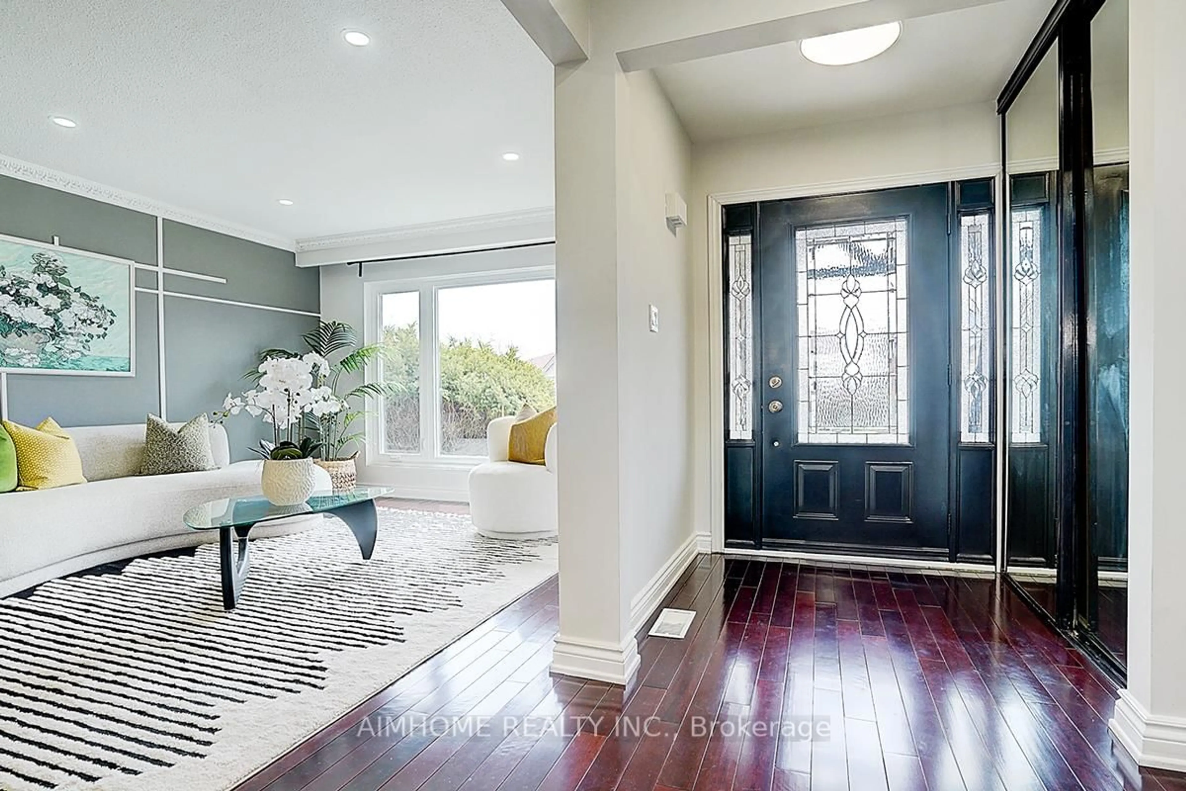 Indoor entryway for 5 O'Shea Cres, Toronto Ontario M2J 2N4