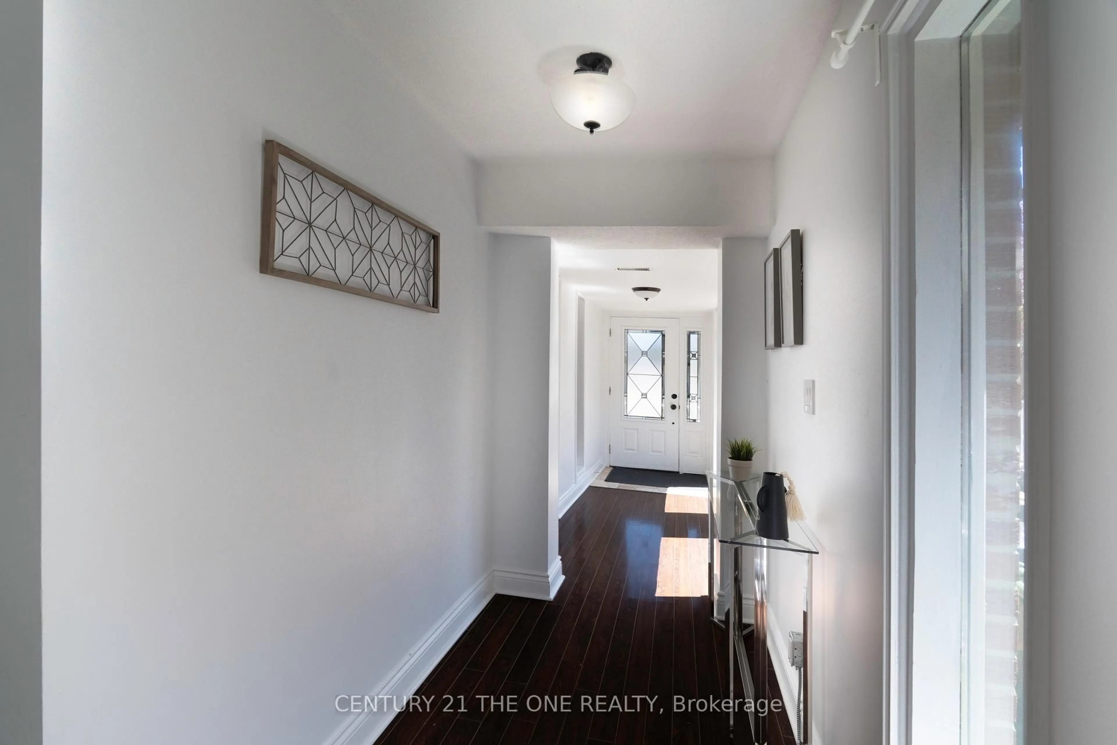 Indoor entryway for 143 Silas Hill Dr, Toronto Ontario M2J 2X8