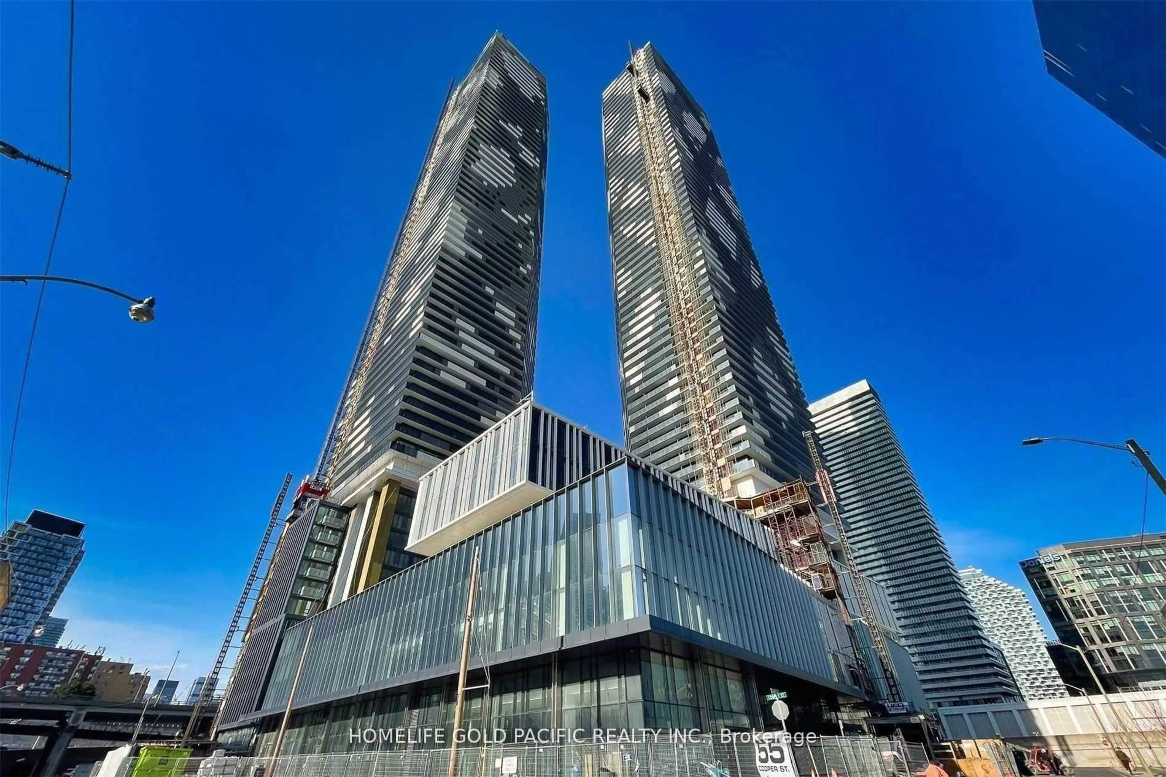 Indoor foyer for 55 Cooper St #3506, Toronto Ontario M5E 0G1