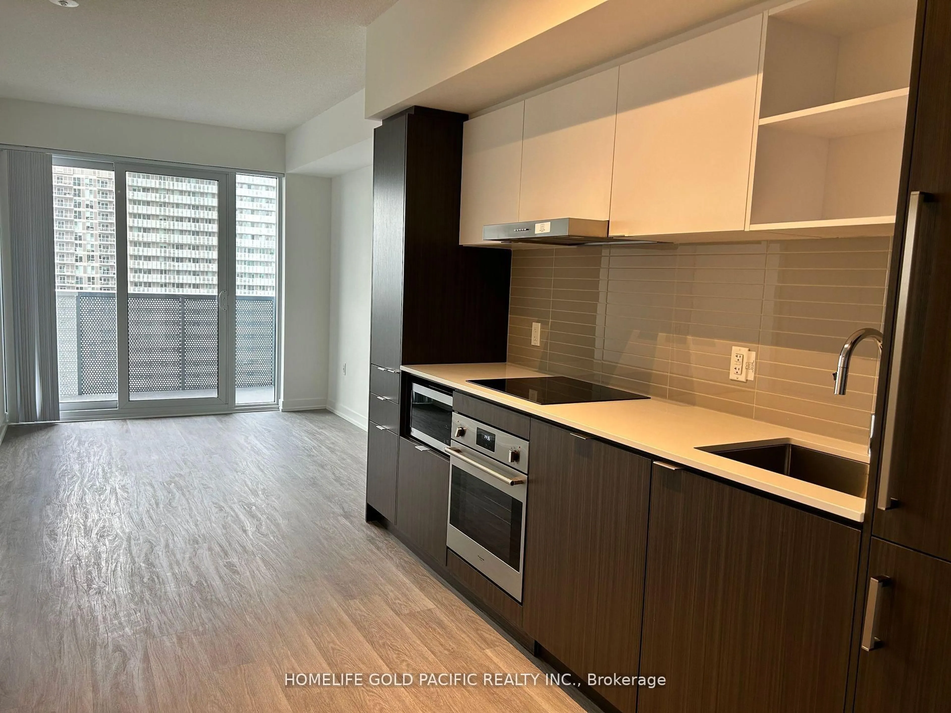 Standard kitchen, unknown for 55 Cooper St #3506, Toronto Ontario M5E 0G1