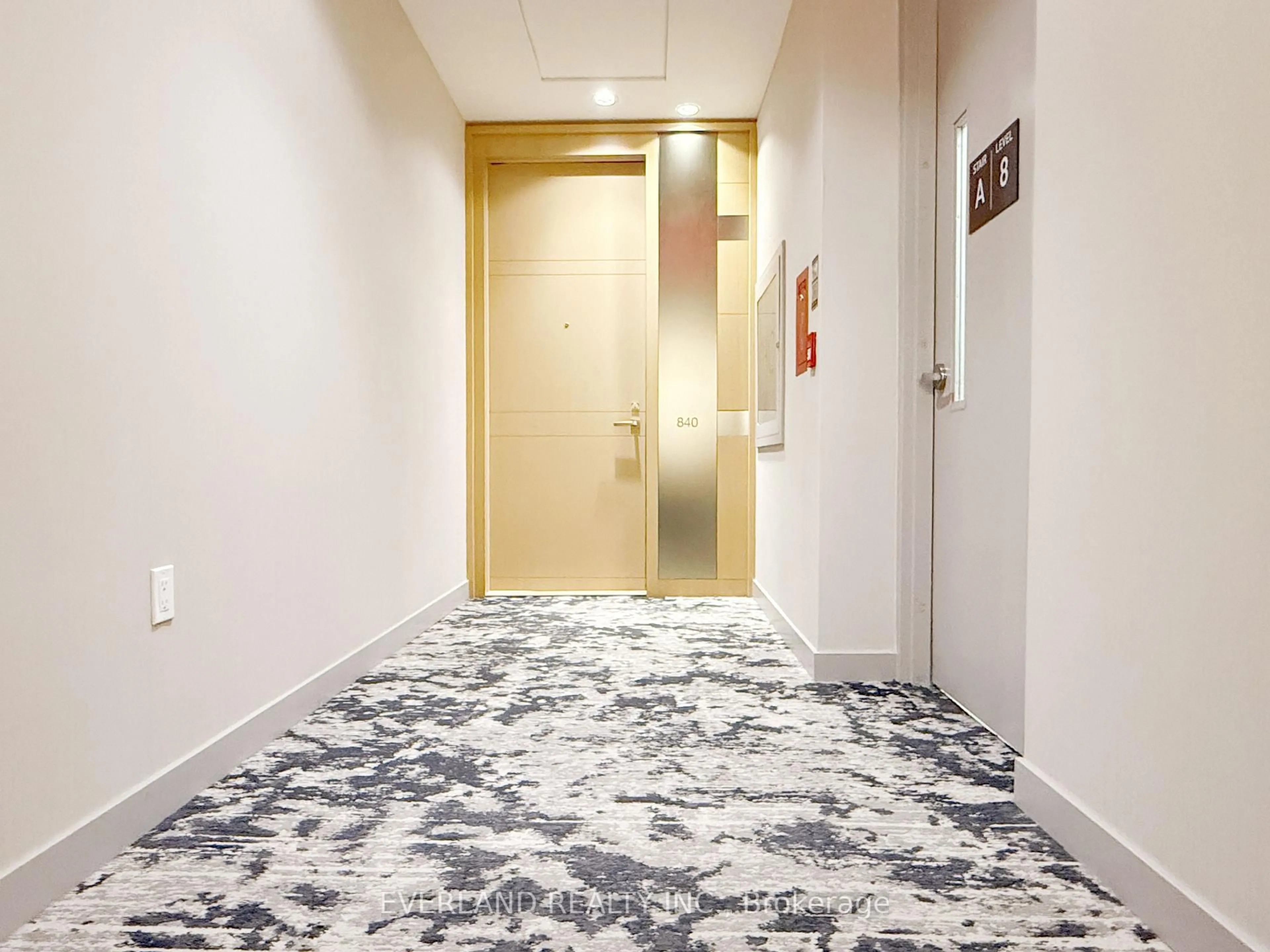 Indoor foyer for 39 Queens Quay #840, Toronto Ontario M5E 0A5