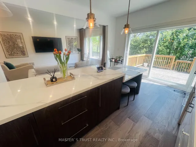Additional property image - 515 Melrose Ave