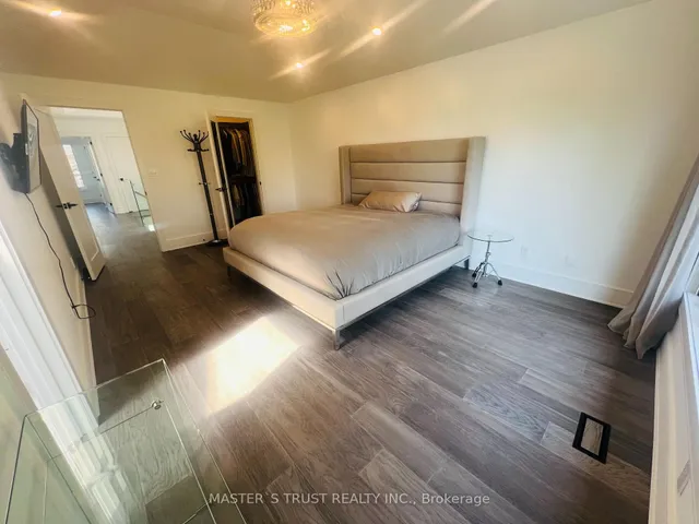Additional property image - 515 Melrose Ave