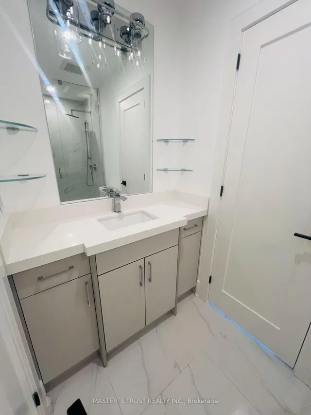 Additional property image - 515 Melrose Ave