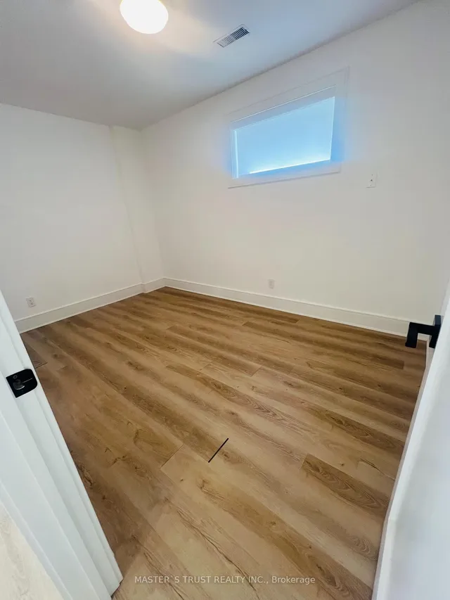 Additional property image - 515 Melrose Ave