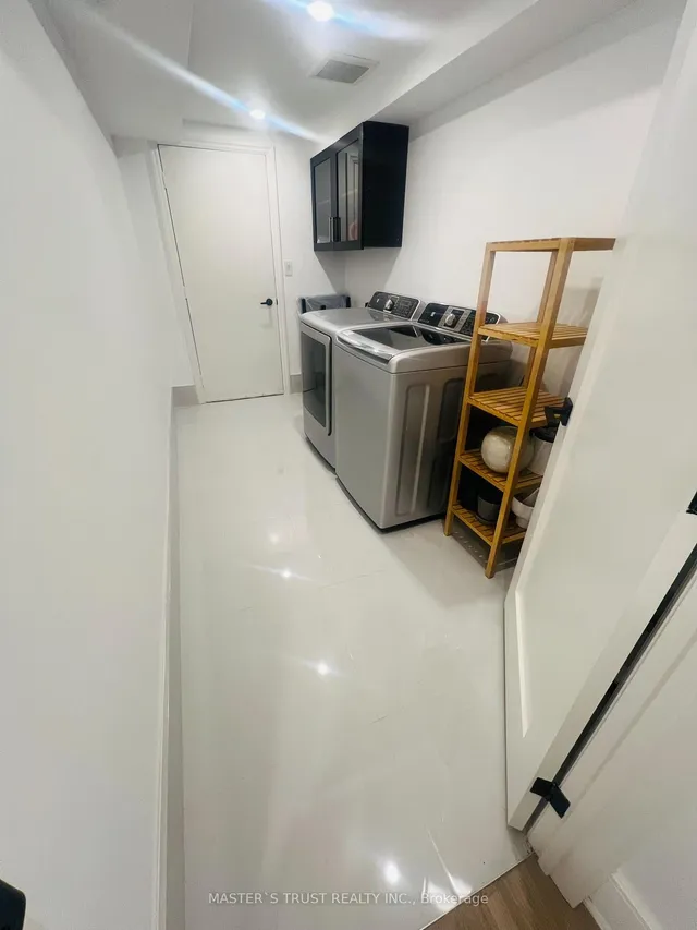 Additional property image - 515 Melrose Ave