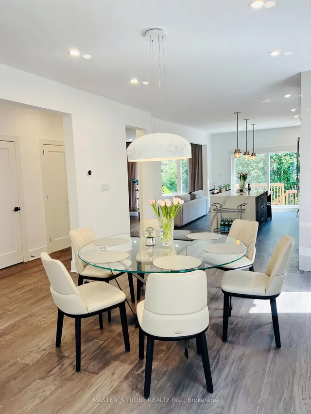 Additional property image - 515 Melrose Ave