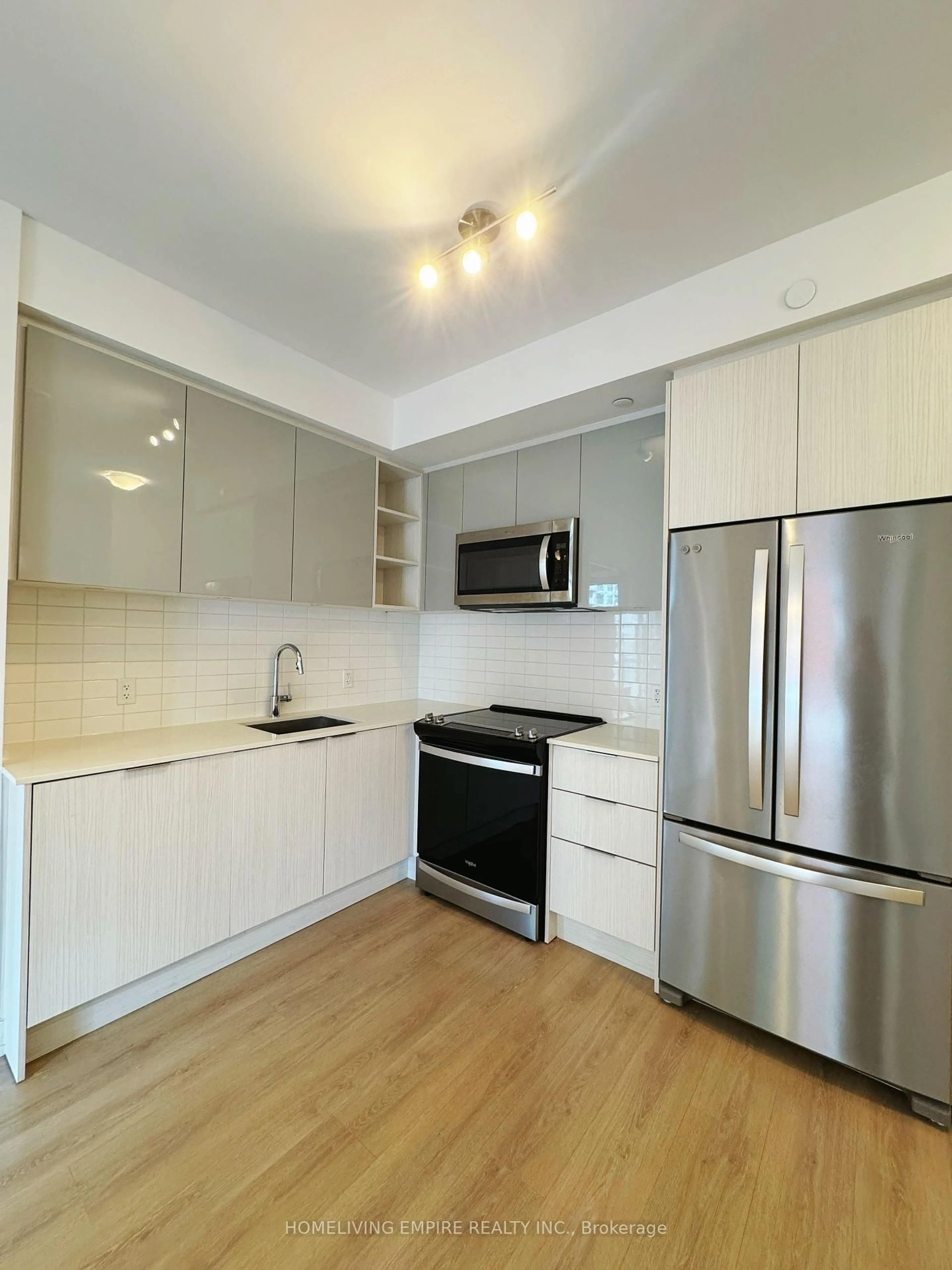 Unknown for 50 Dunfield Ave #918, Toronto Ontario M4S 3A4