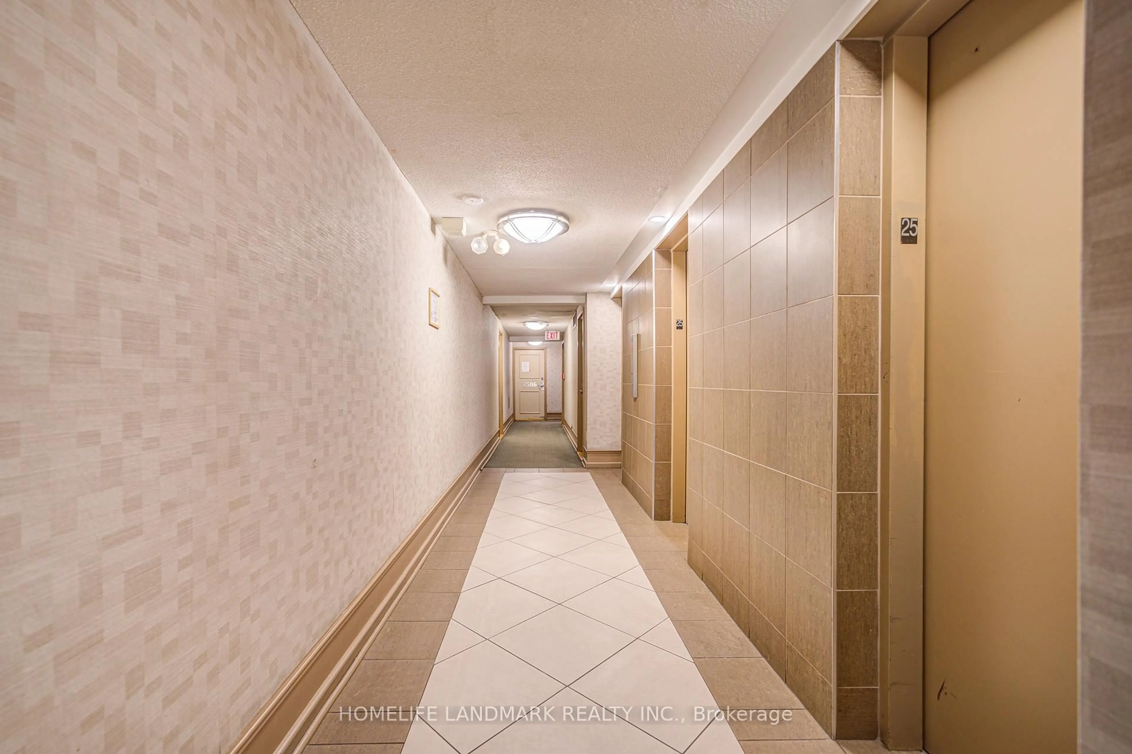 Indoor foyer for 715 Don Mills Rd #2501, Toronto Ontario M3C 1S4