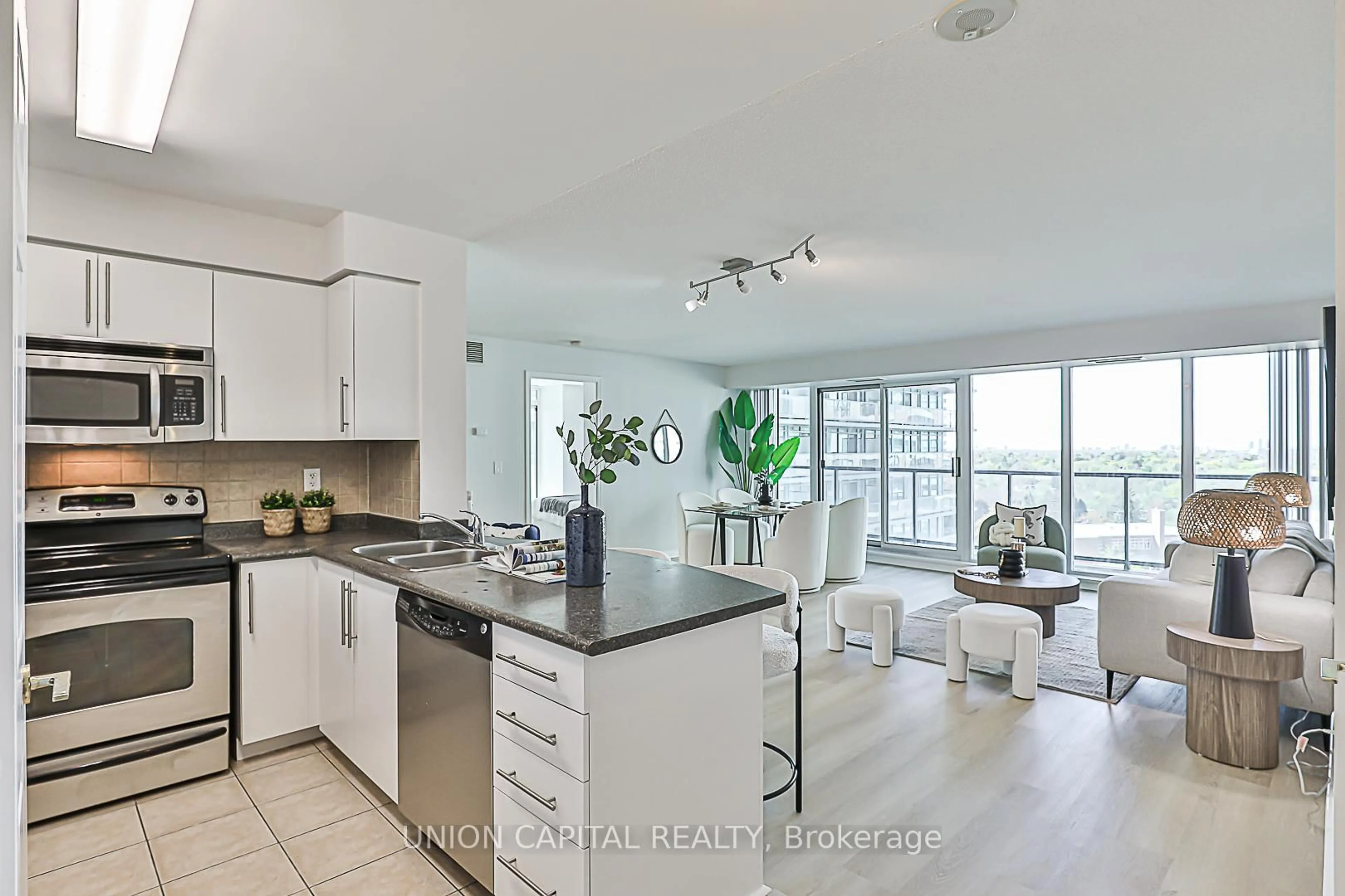 Open concept kitchen, unknown for 5508 Yonge St #902, Toronto Ontario M2N 7L2