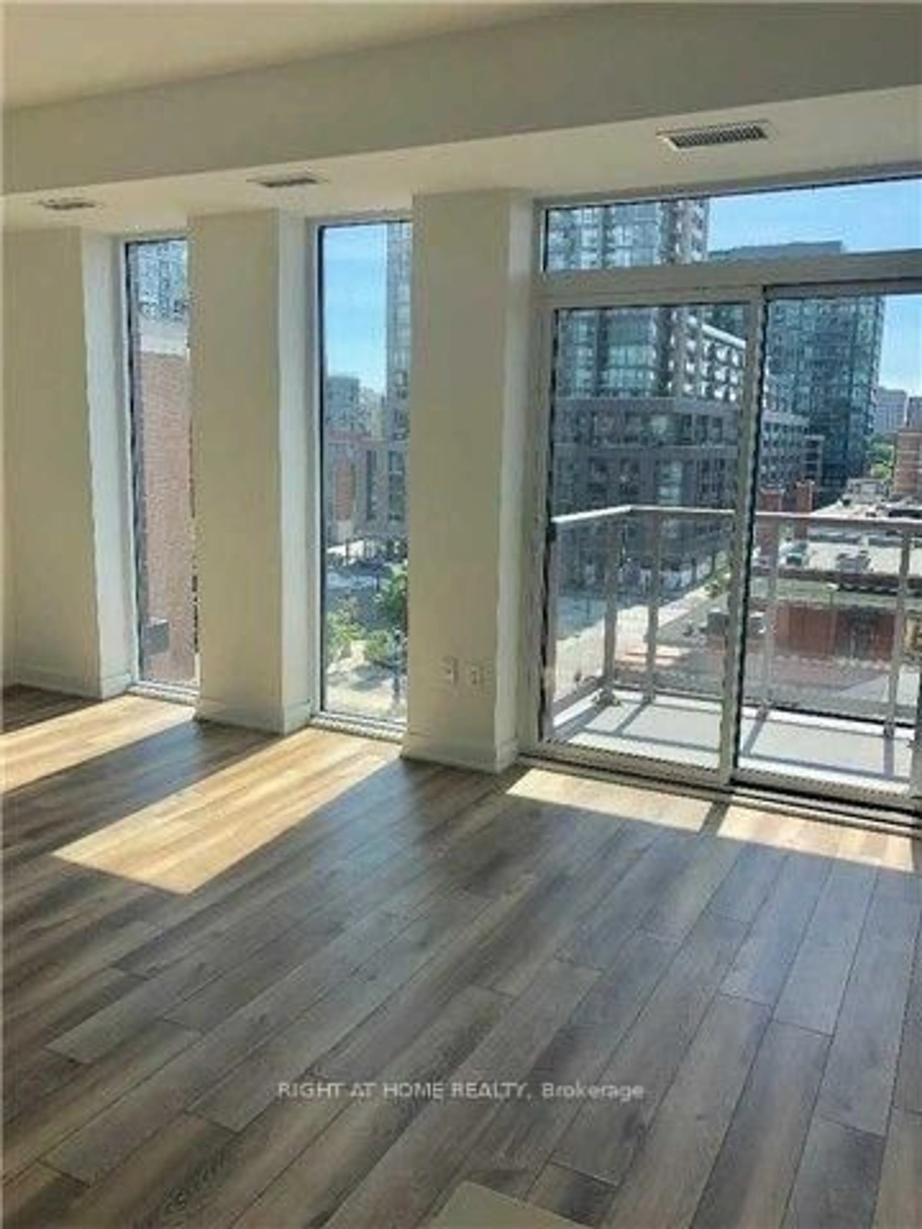 A pic of a room for 106 Dovercourt Rd #608, Toronto Ontario M6J 1J1