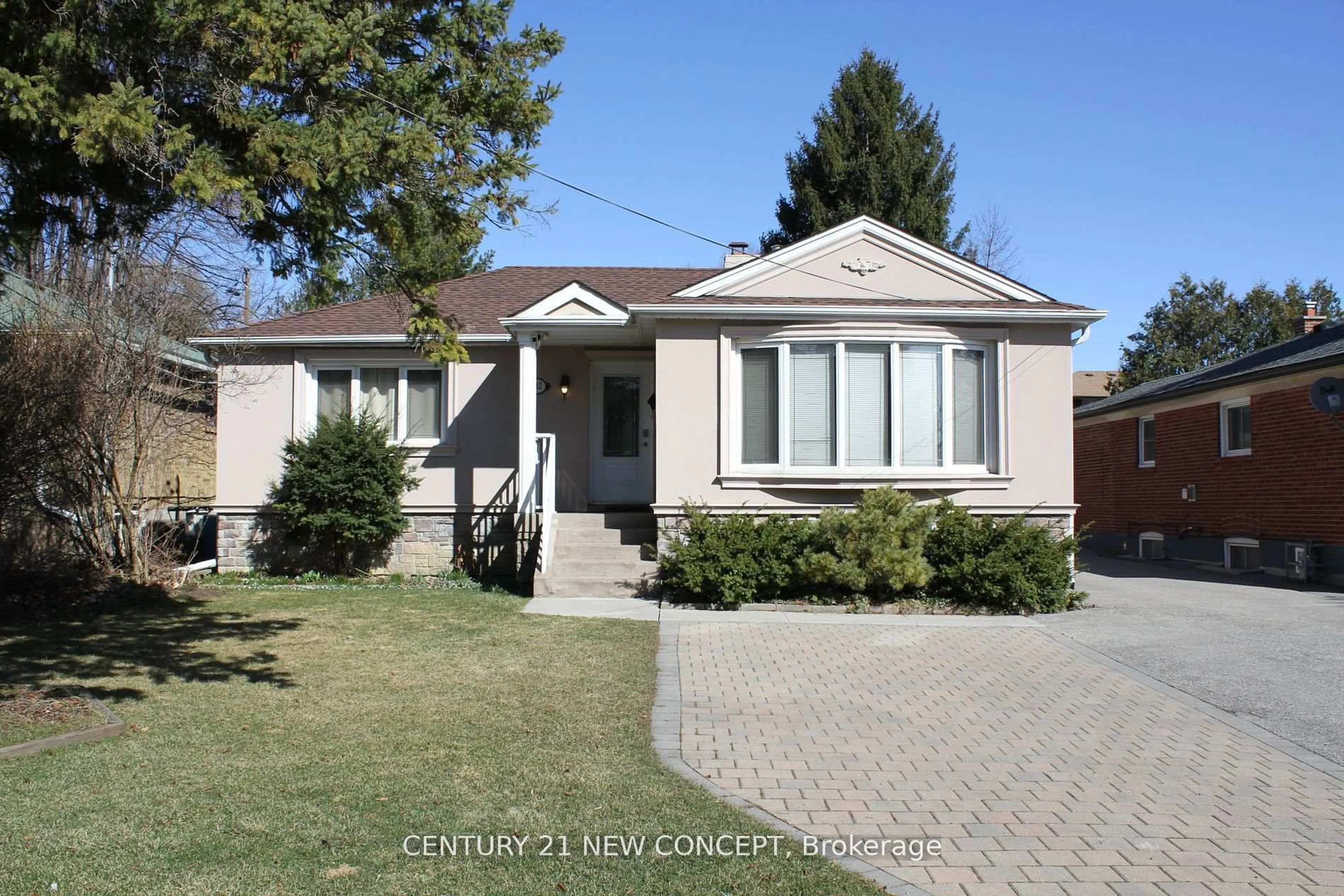 Home with vinyl exterior material, street for 312 Hendon Ave, Toronto Ontario M2M 1B2