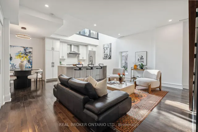 Additional property image - 300 Avenue Rd Unit 4