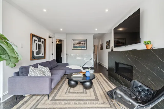 Additional property image - 300 Avenue Rd Unit 4