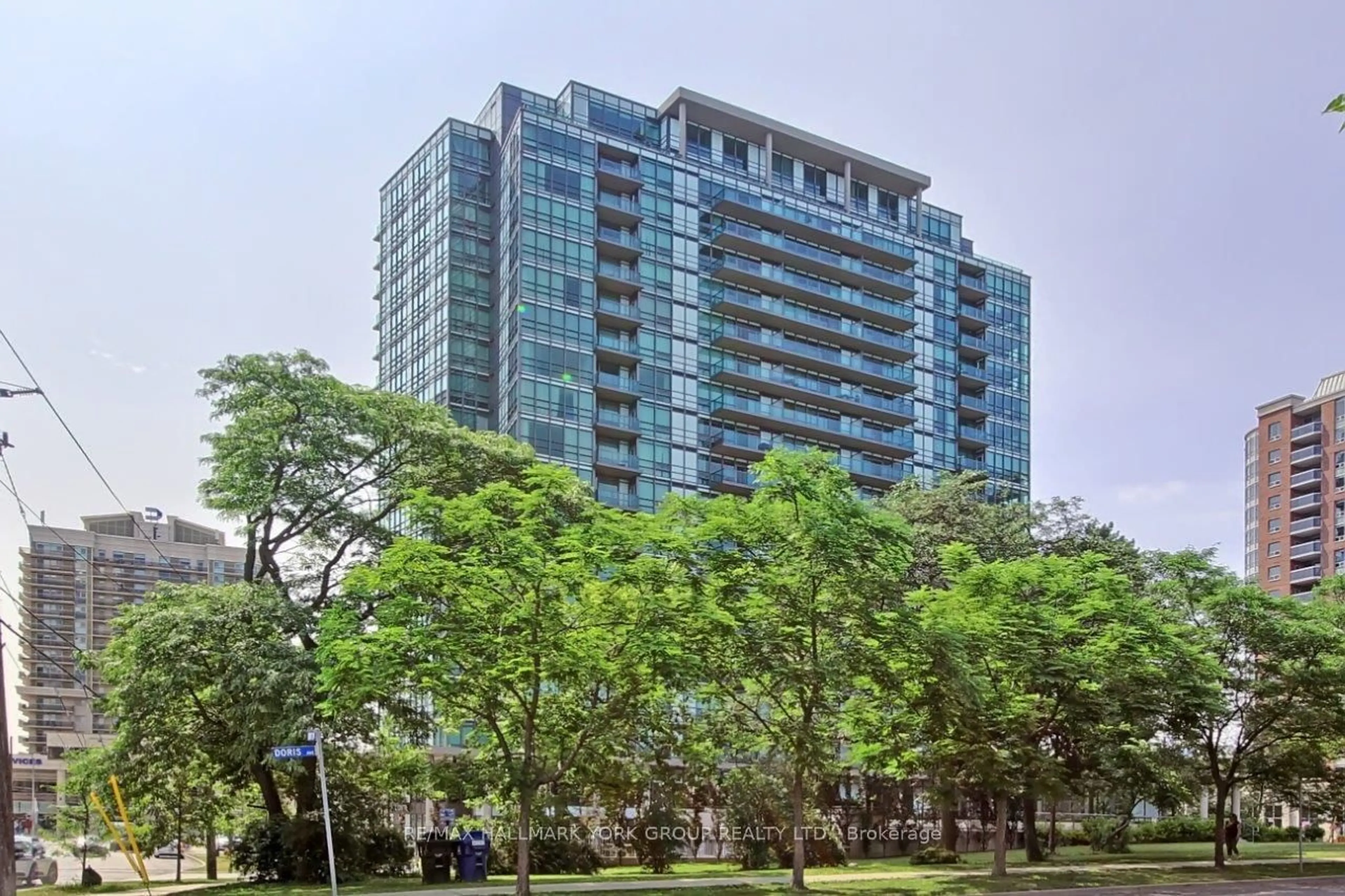 Indoor foyer for 26 Norton Ave #1207, Toronto Ontario M2N 0H6