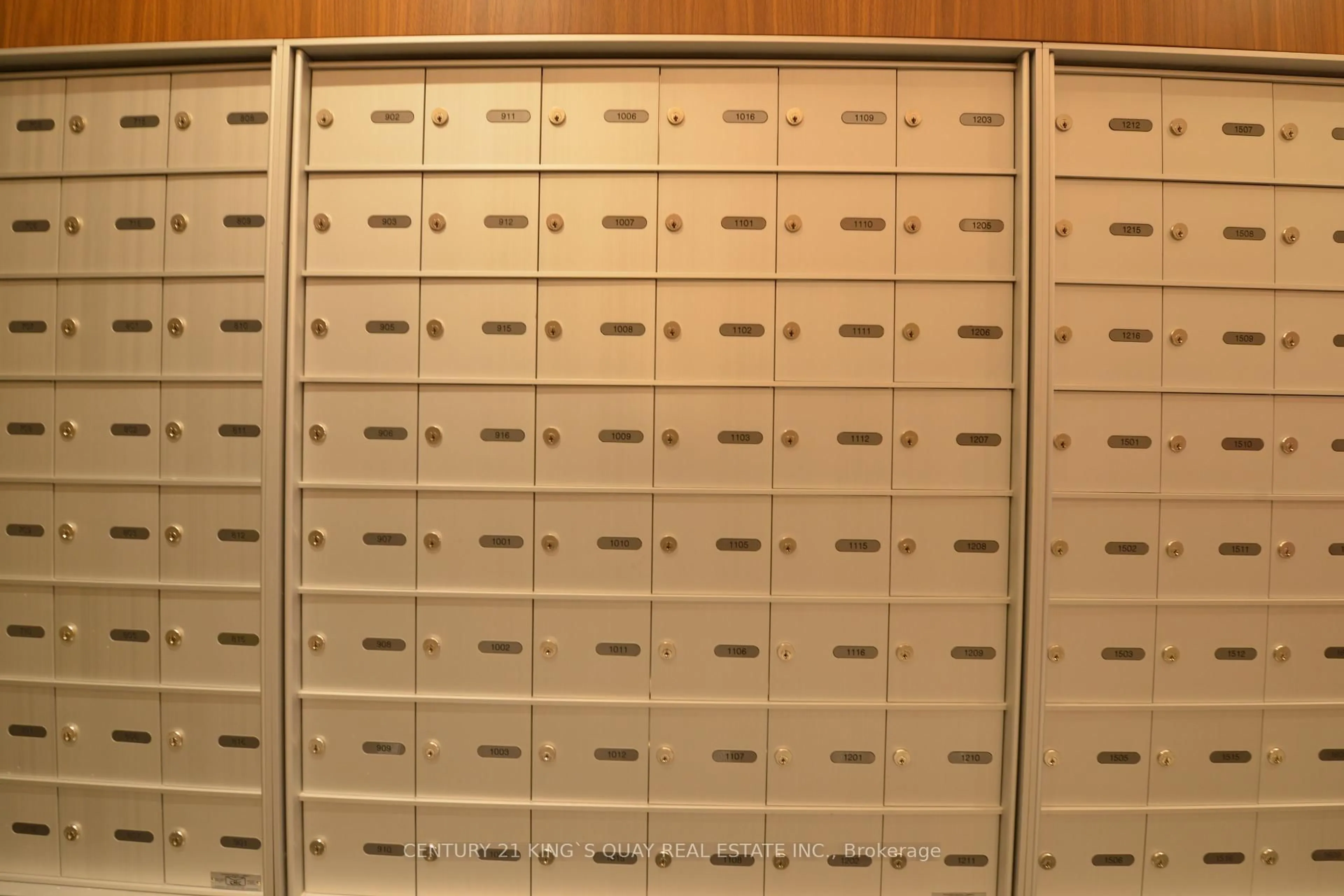 Storage room or clothes room or walk-in closet for 17 Bathurst St #1806, Toronto Ontario M5V 0N1
