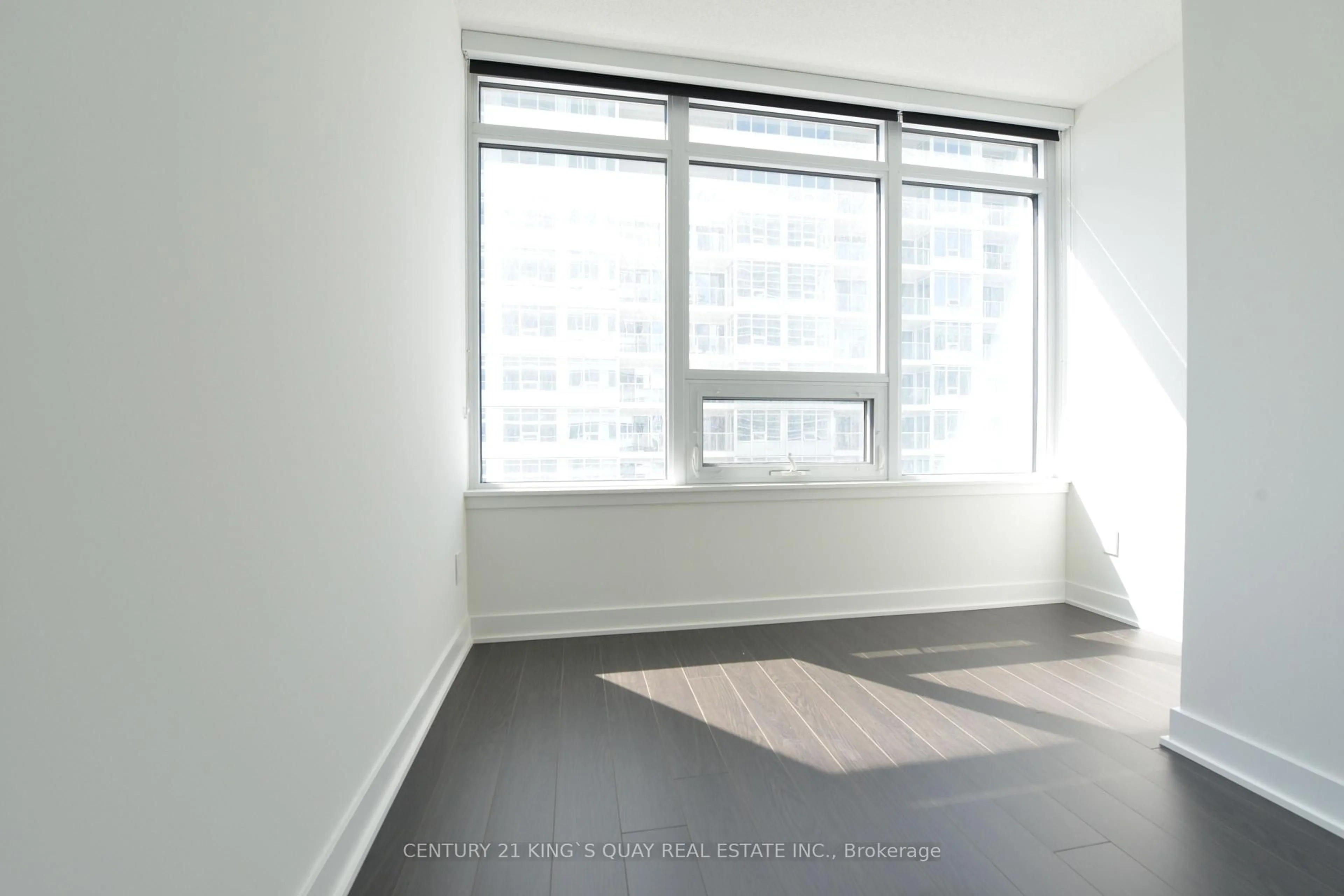 A pic of a room for 17 Bathurst St #1806, Toronto Ontario M5V 0N1