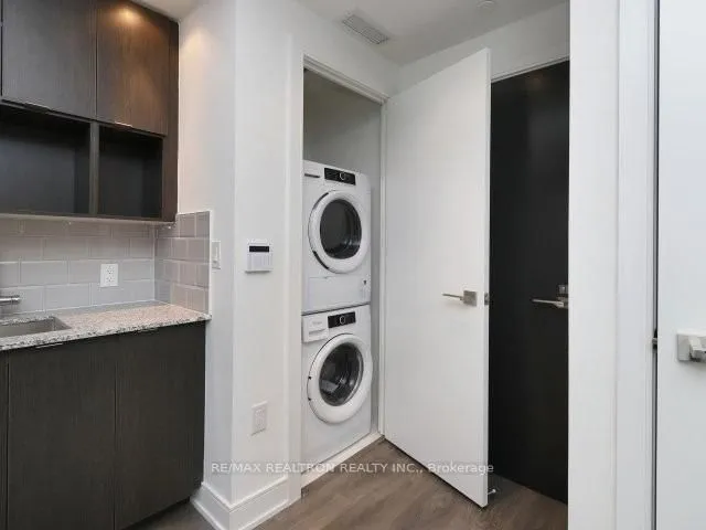 Additional property image - 89 McGill St Unit 2704