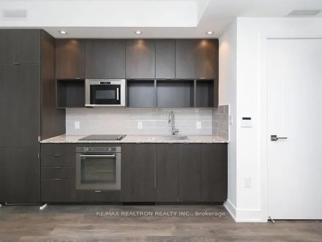 Additional property image - 89 McGill St Unit 2704