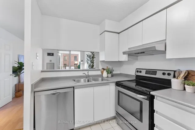 Additional property image - 24 Wellesley St Unit 610