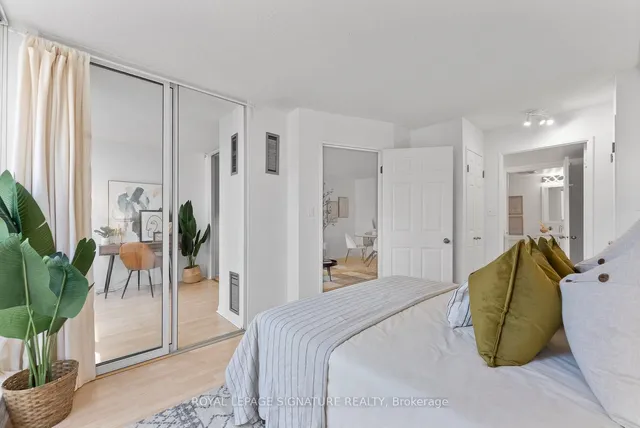 Additional property image - 24 Wellesley St Unit 610