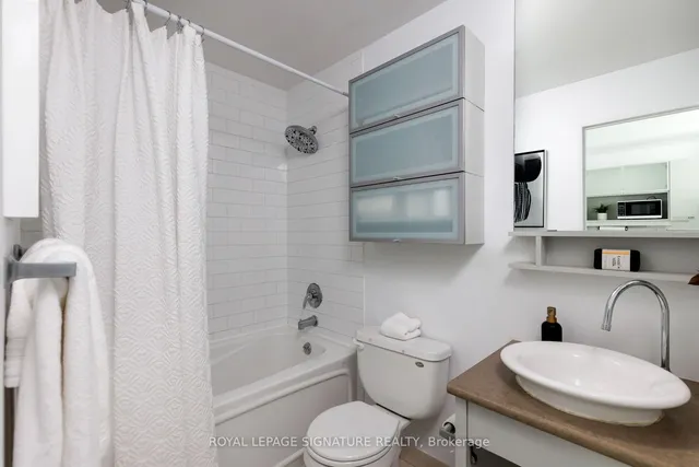 Additional property image - 333 ADELAIDE St Unit 534