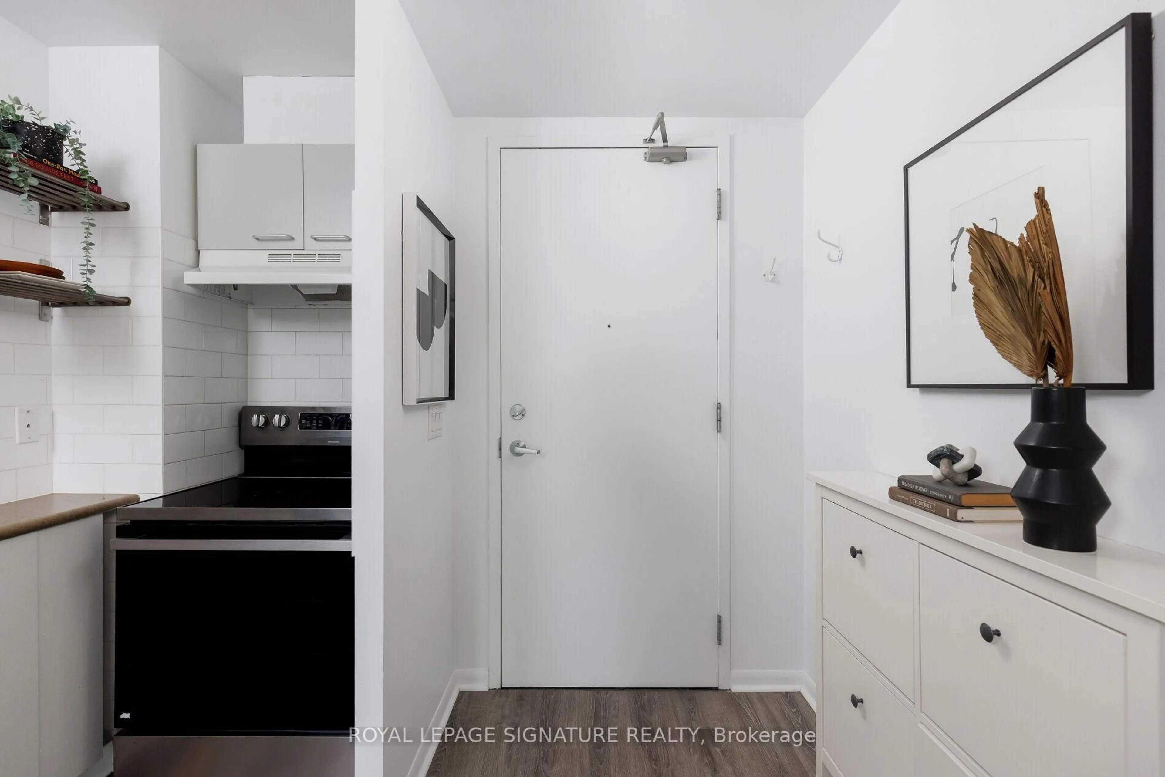 Unknown for 333 ADELAIDE St #534, Toronto Ontario M5A 4T4