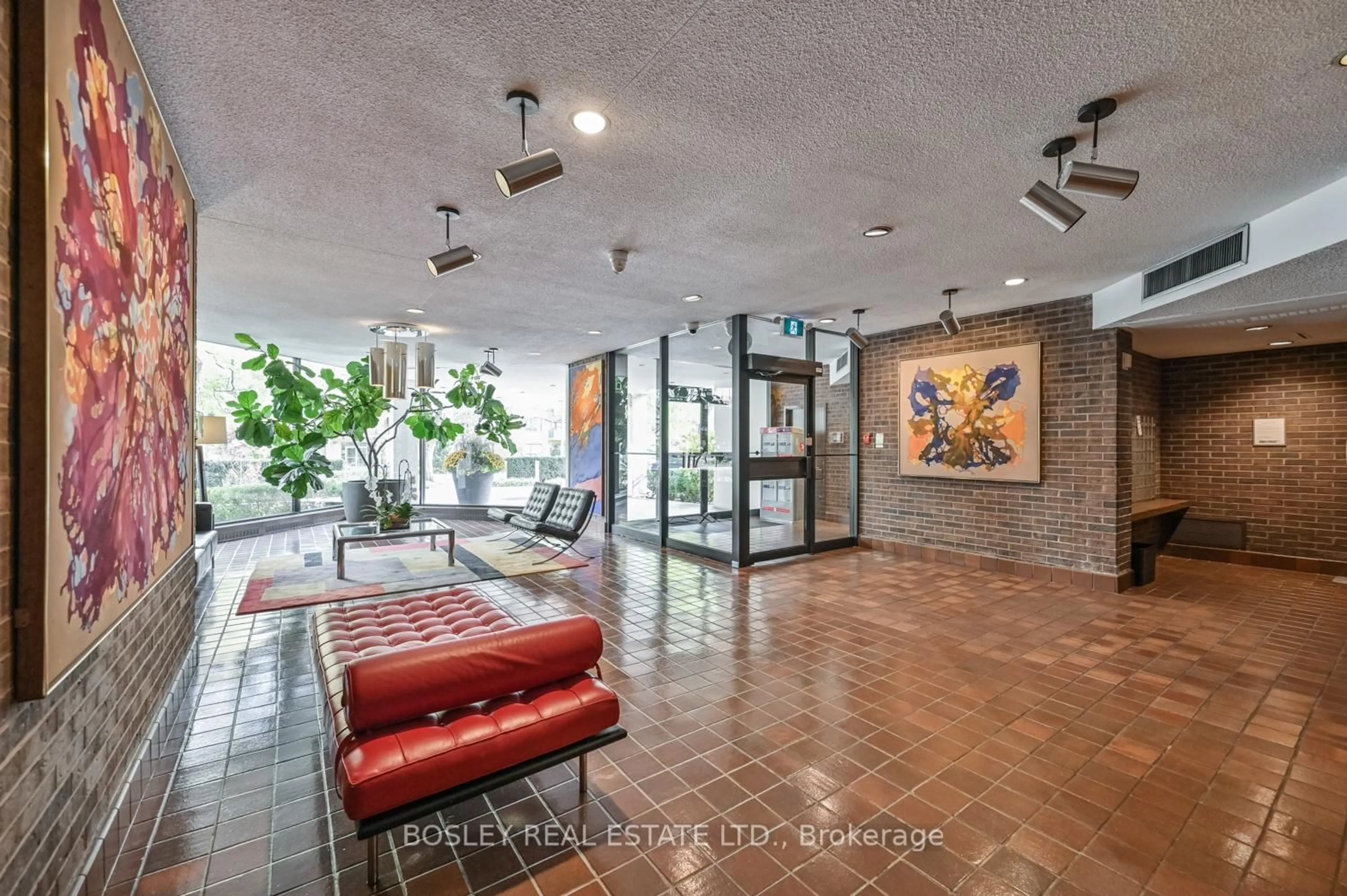 Lobby for 190 St George St #702, Toronto Ontario M5R 2N4