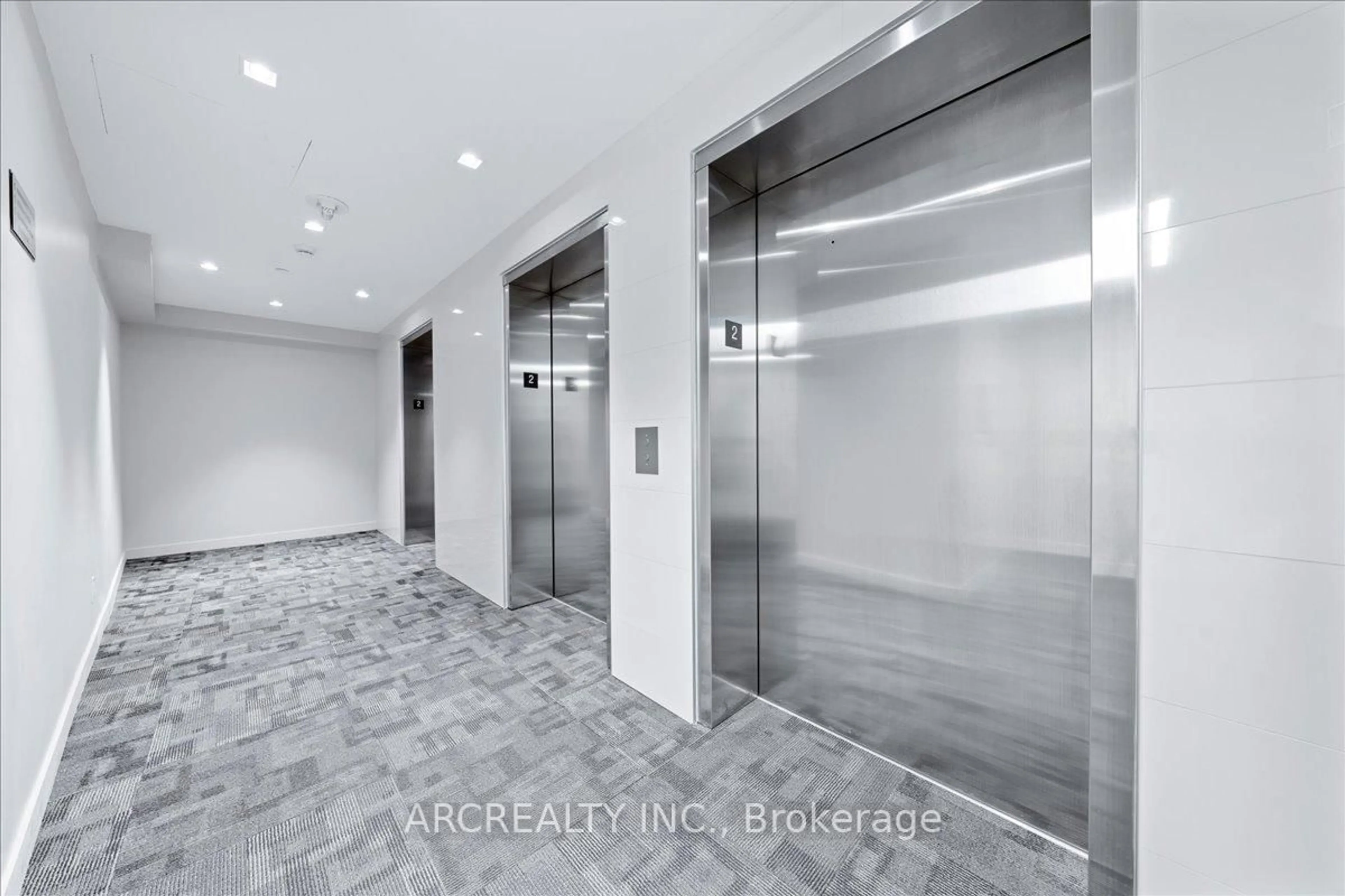 Indoor foyer for 55 Ontario St #1709, Toronto Ontario M5A 0T8