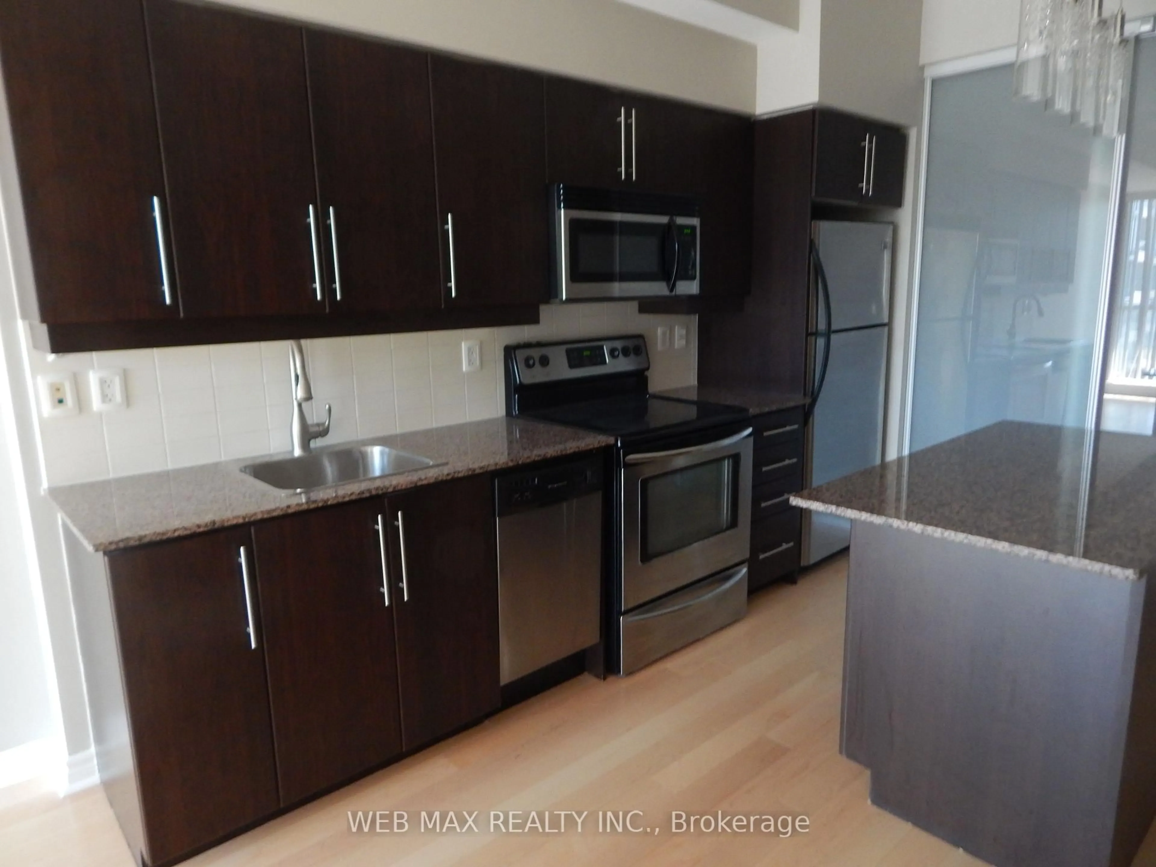 Unknown for 2885 Bayview Ave #325, Toronto Ontario M2K 0A3
