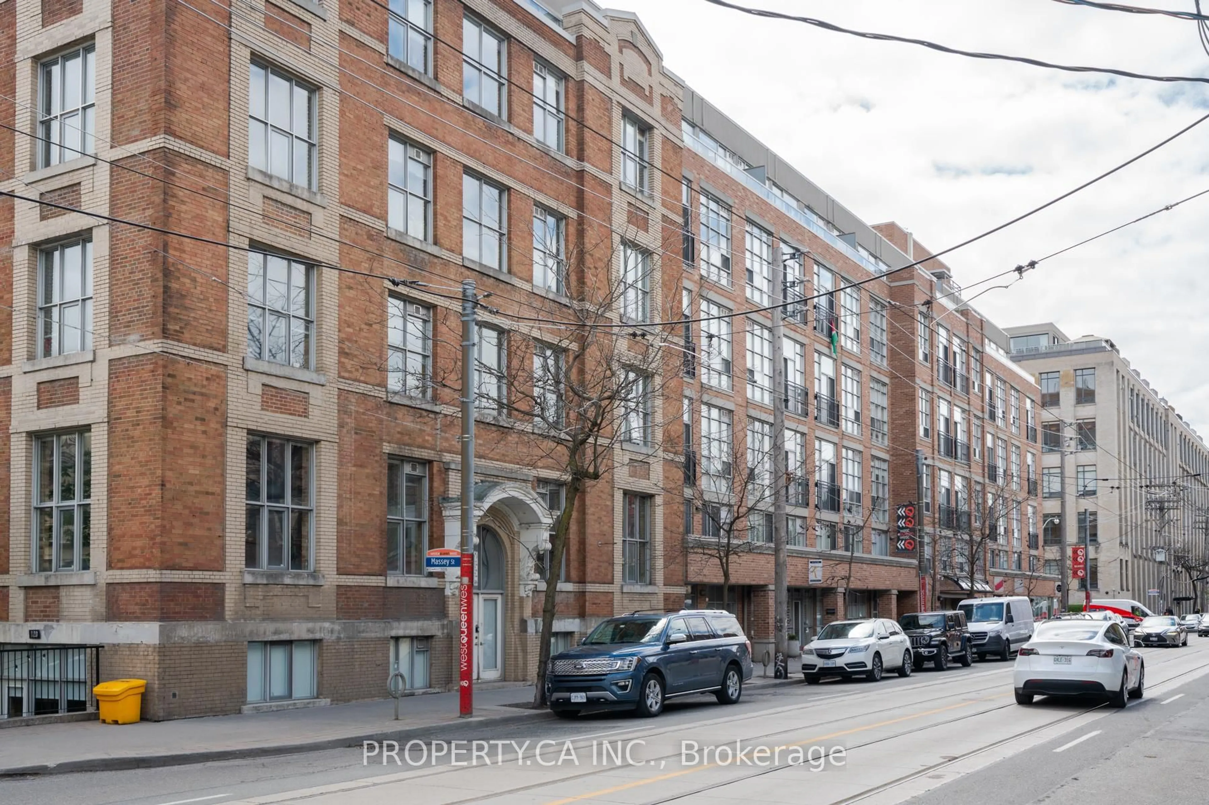 Unknown for 955 Queen St #317, Toronto Ontario M6J 1G9
