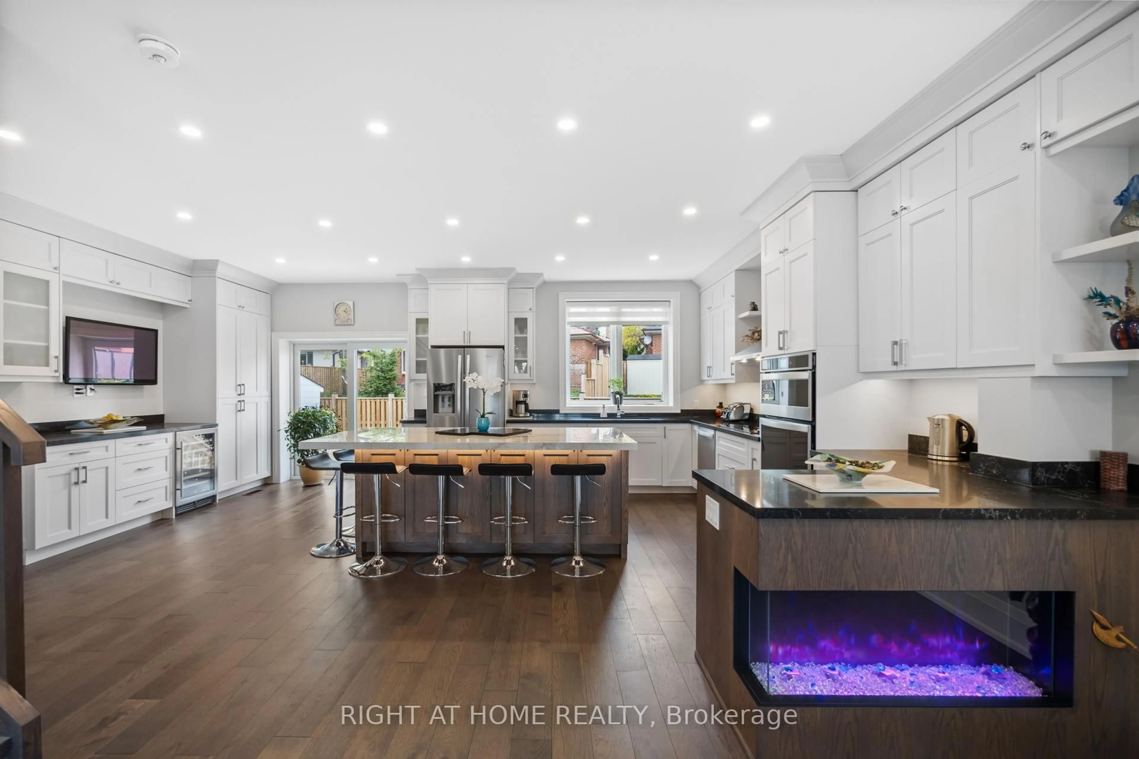 Open concept kitchen, unknown for 36 Shaunavon Heights Cres, Toronto Ontario M3A 2P4