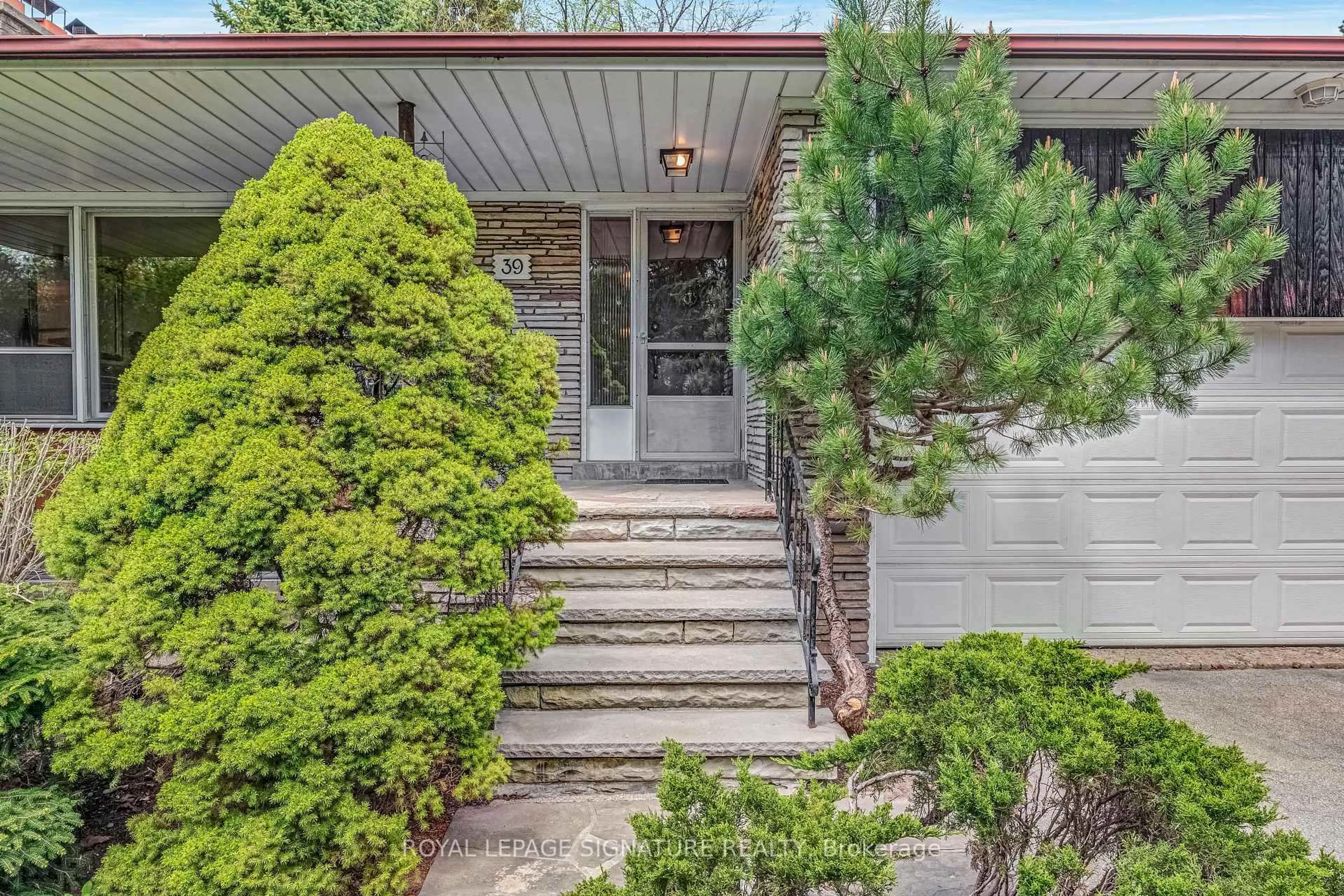 Unknown for 39 Viamede Cres, Toronto Ontario M2K 2A7