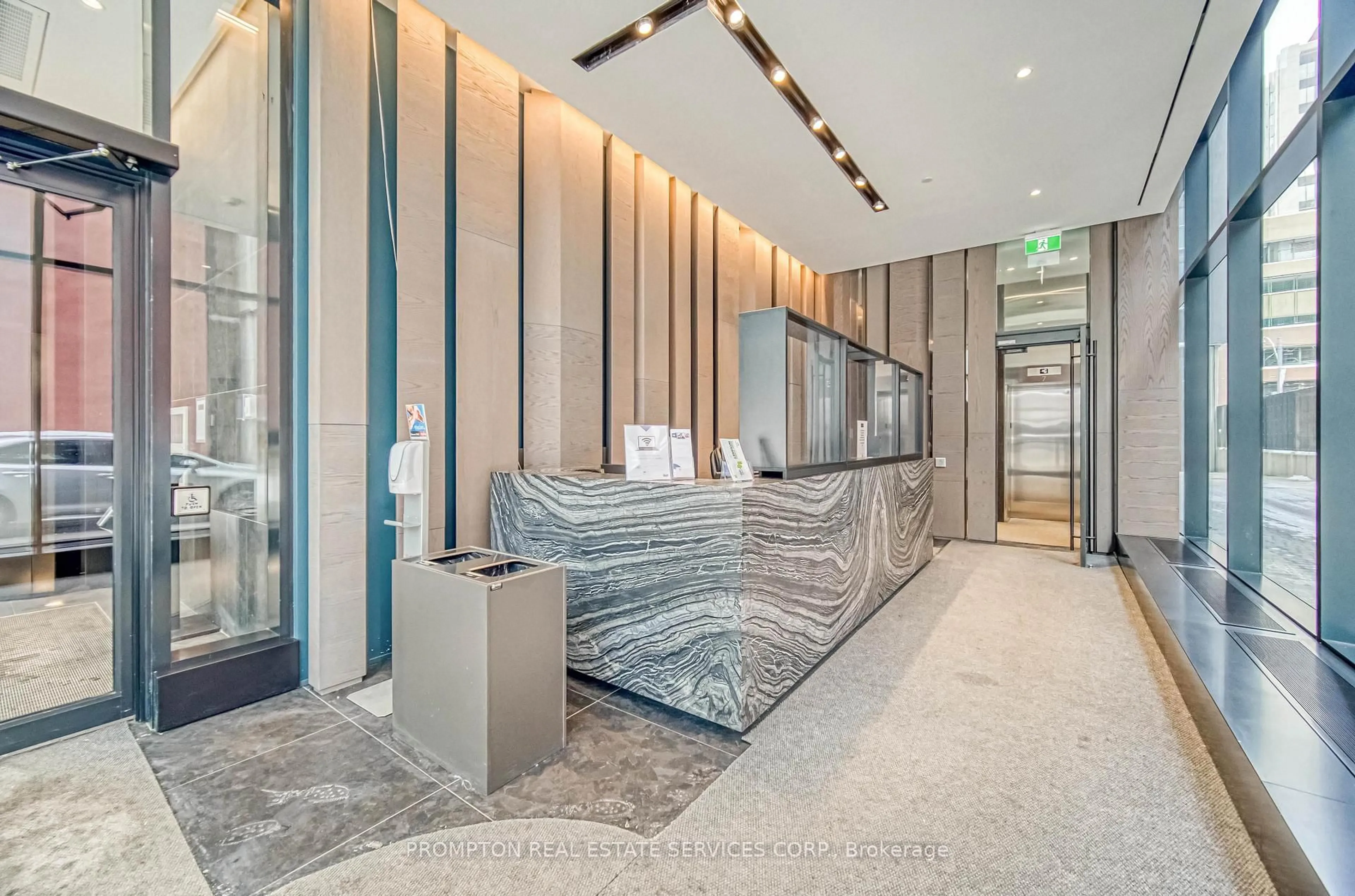 Indoor foyer for 20 Lombard St #3902, Toronto Ontario M5C 0A7