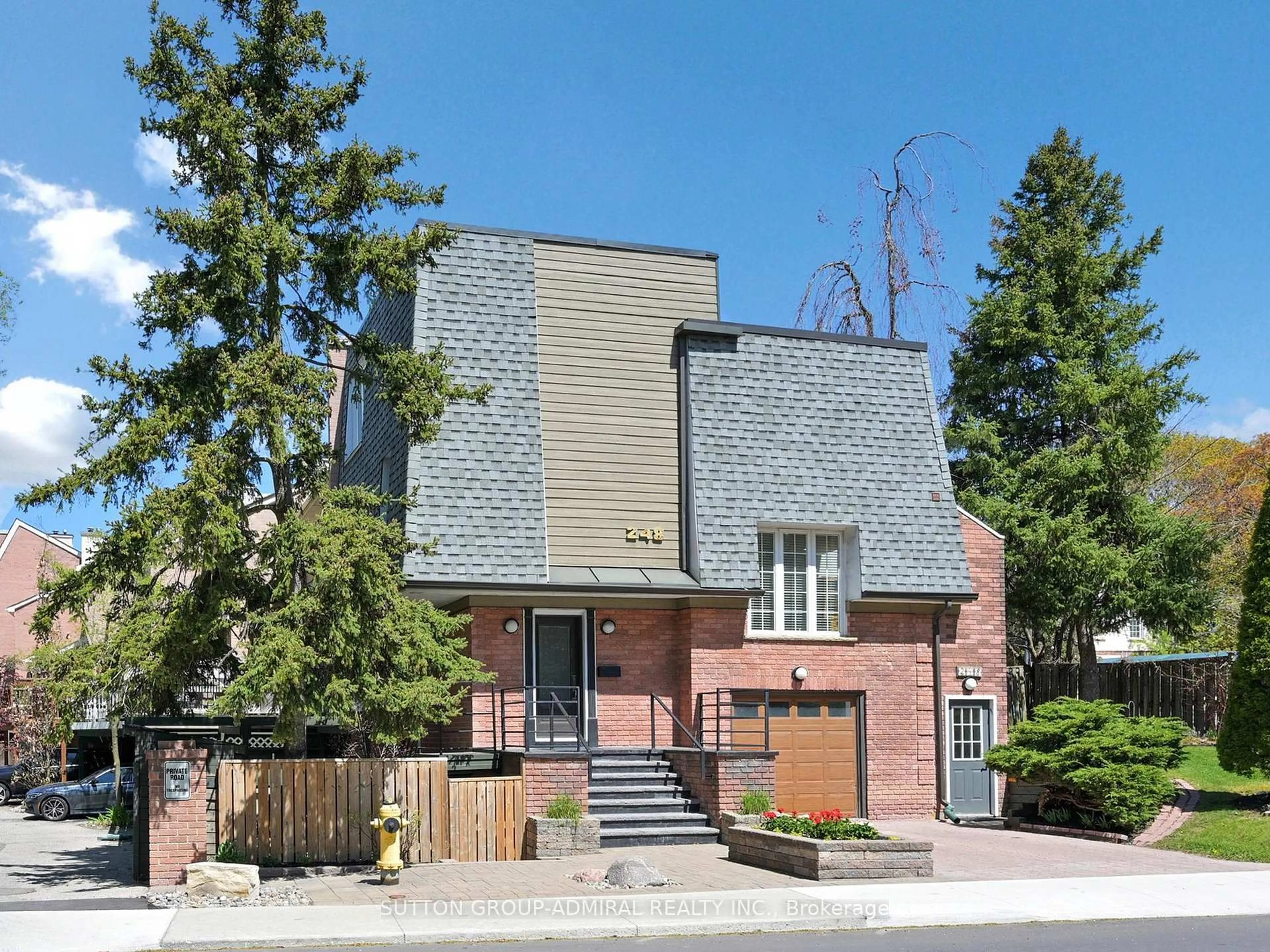 Home with brick exterior material, street for 248 Glengrove Ave, Toronto Ontario M5N 1W1