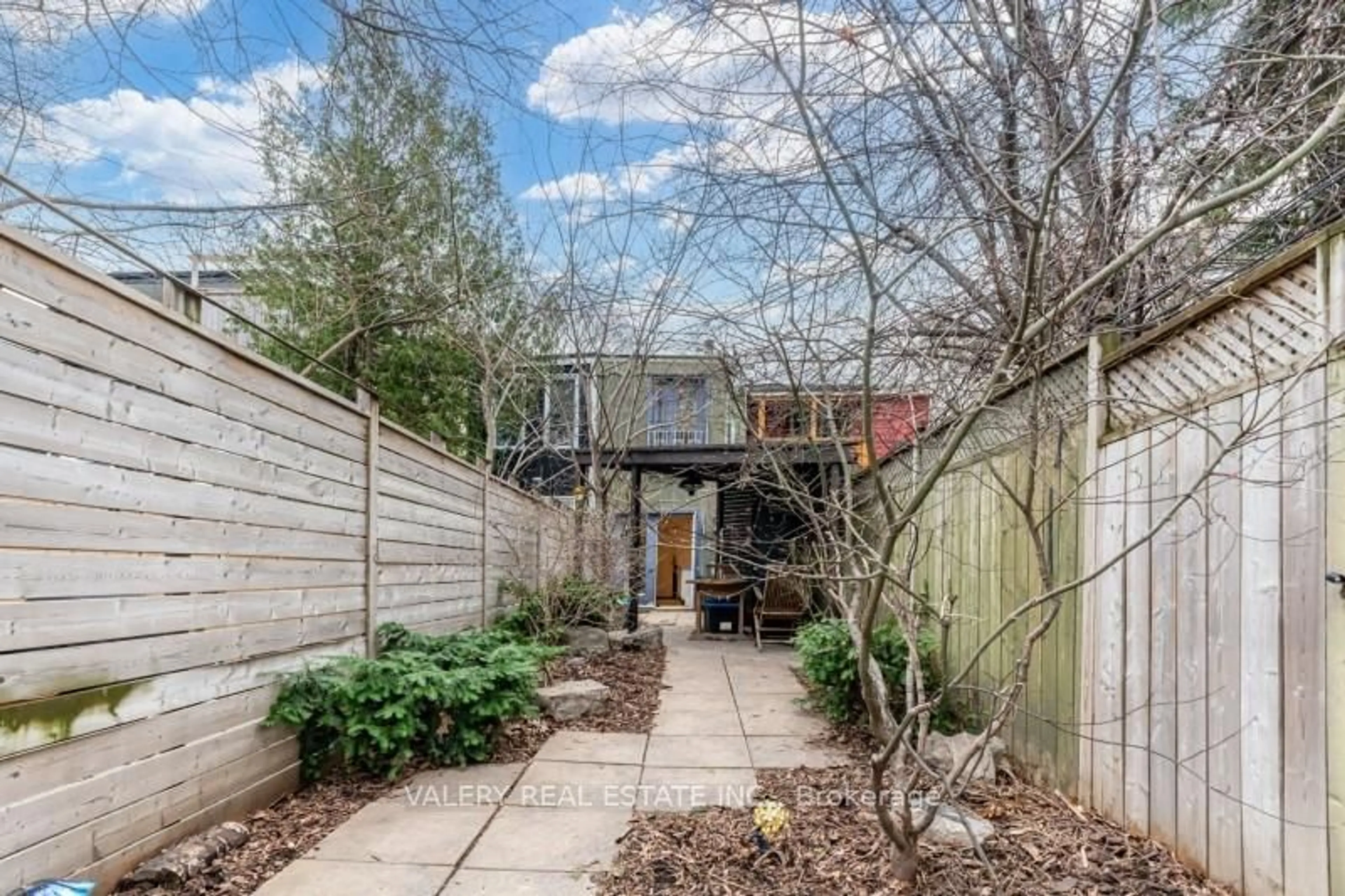 Patio, street for 13 Sword St, Toronto Ontario M5A 3N3