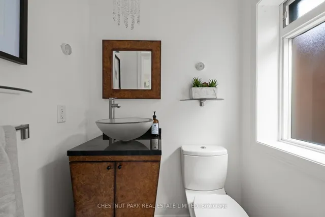 Additional property image - 308 Hillhurst Blvd