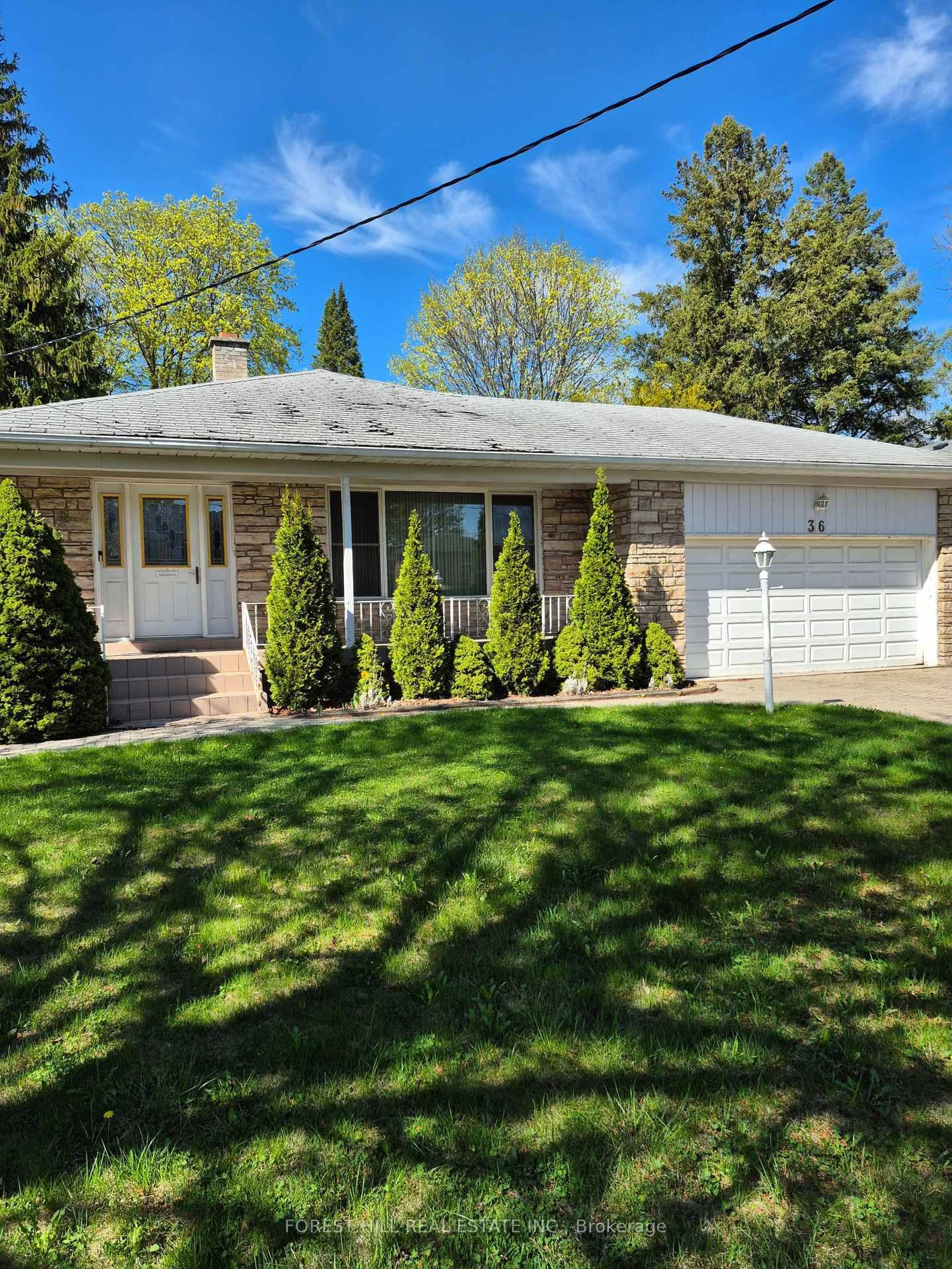 Home with vinyl exterior material, street for 36 Geraldton Cres, Toronto Ontario M2J 2R6